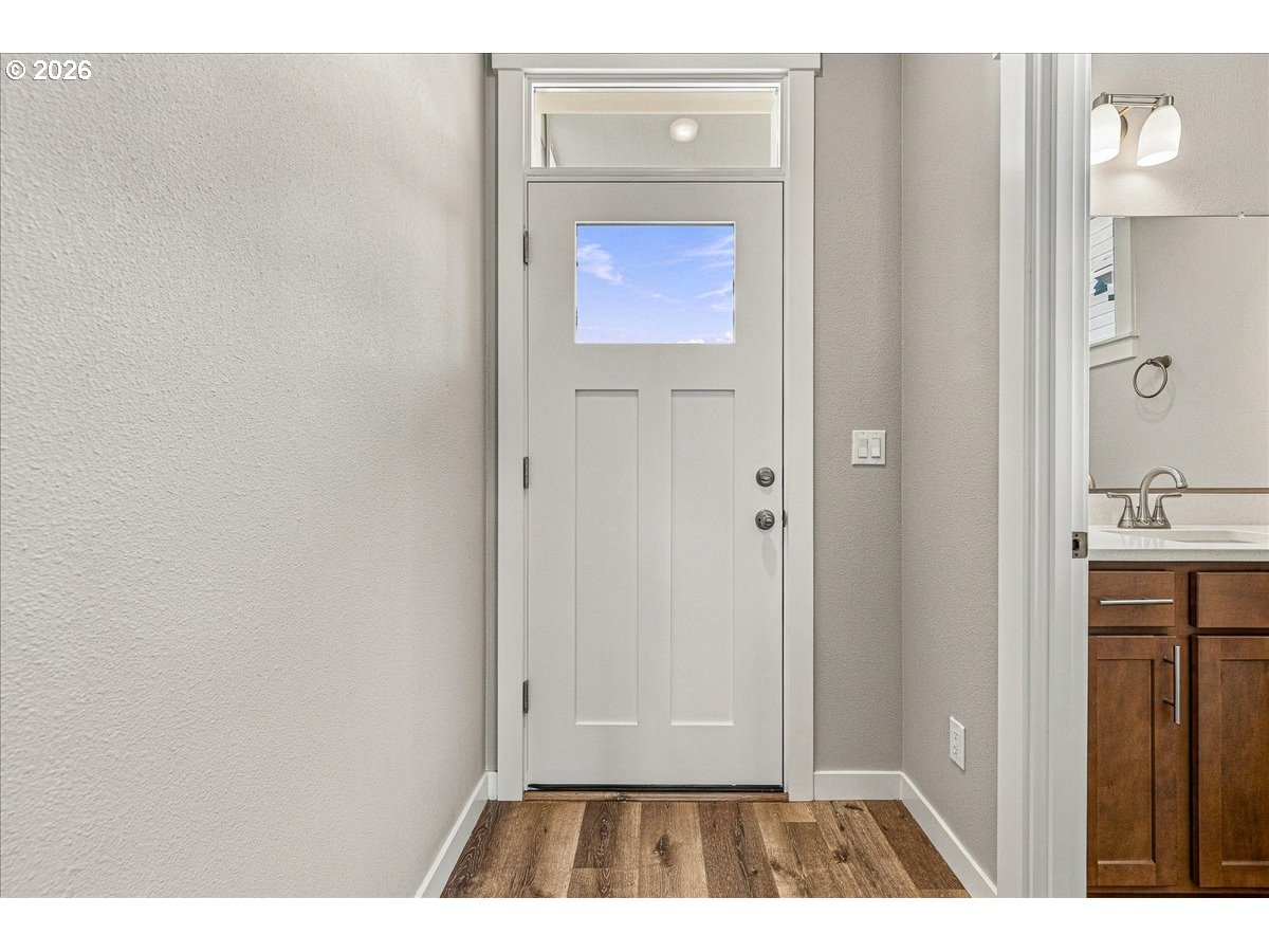 210 Black Hawk Ct. Property Photo 16