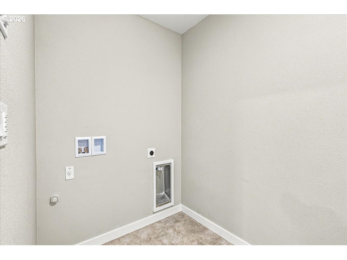 210 Black Hawk Ct. Property Photo 27