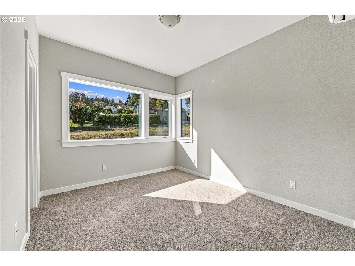 210 Black Hawk Ct. Property Photo 28