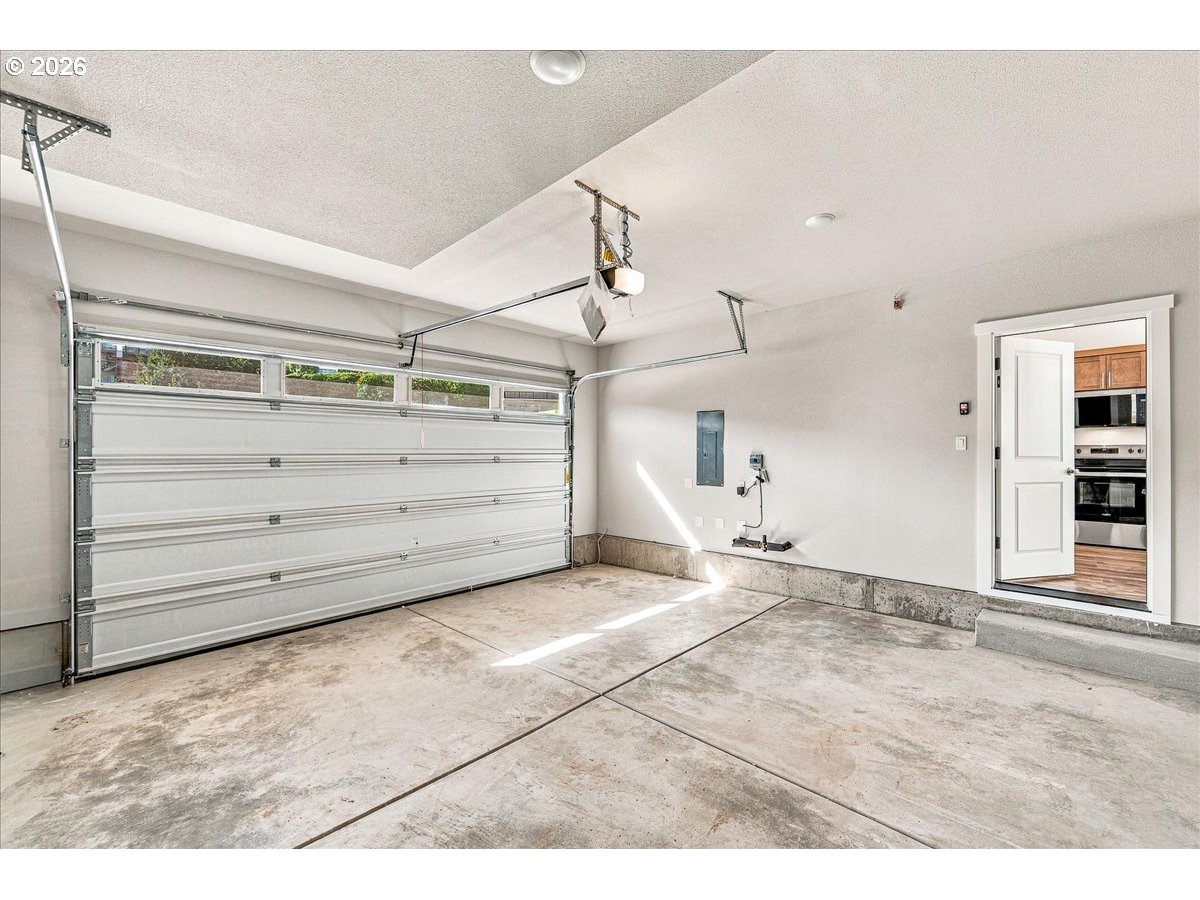 210 Black Hawk Ct. Property Photo 39