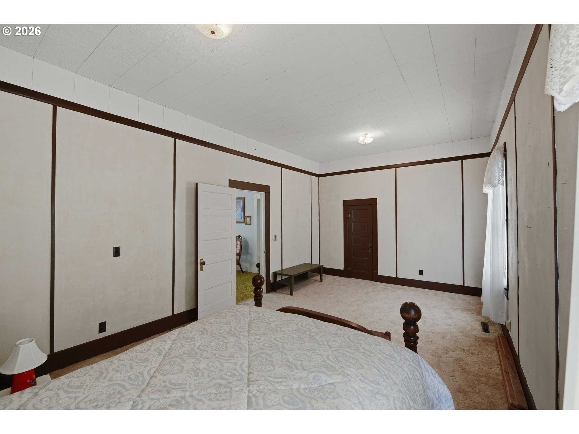 906 C St Property Photo 18