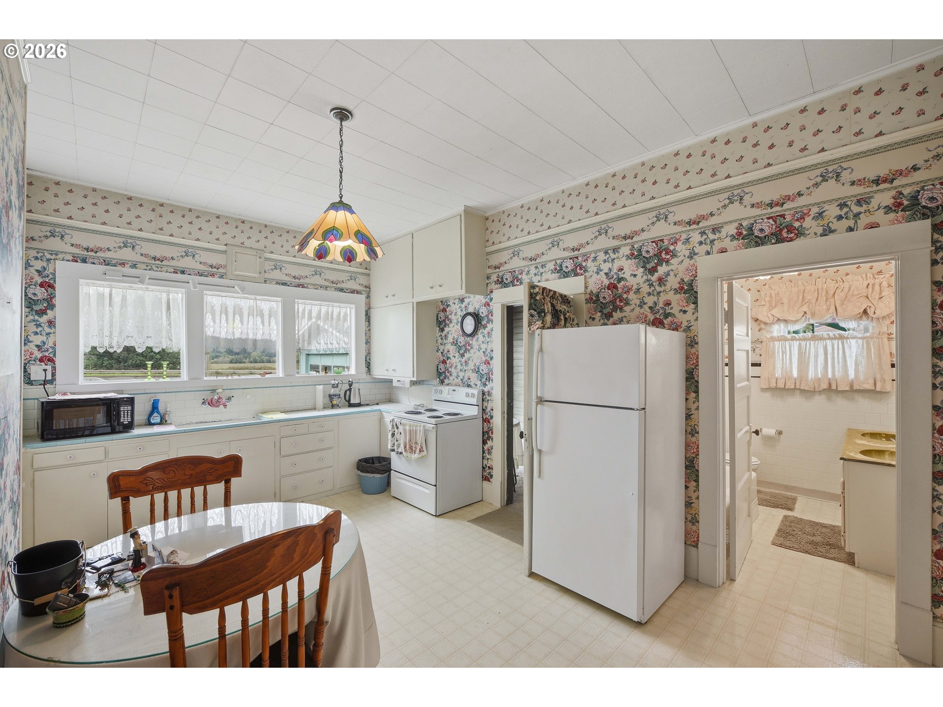 906 C St Property Photo 19