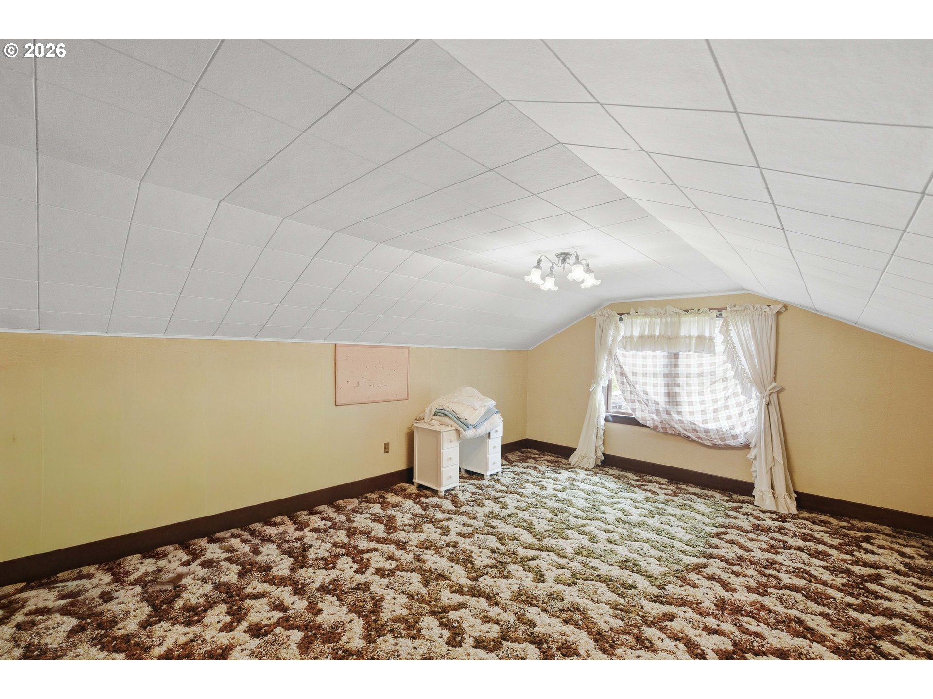 906 C St Property Photo 34