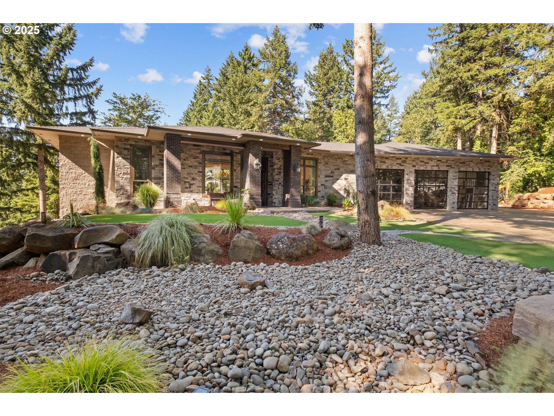 4005 Cloudview Dr Property Photo 6