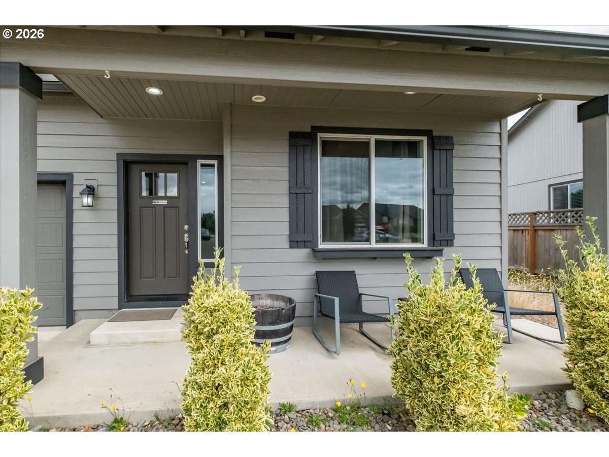 1323 Chukar St Property Photo 3