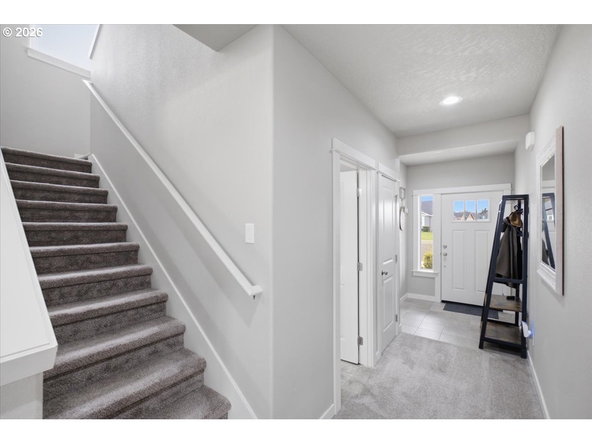 1323 Chukar St Property Photo 6