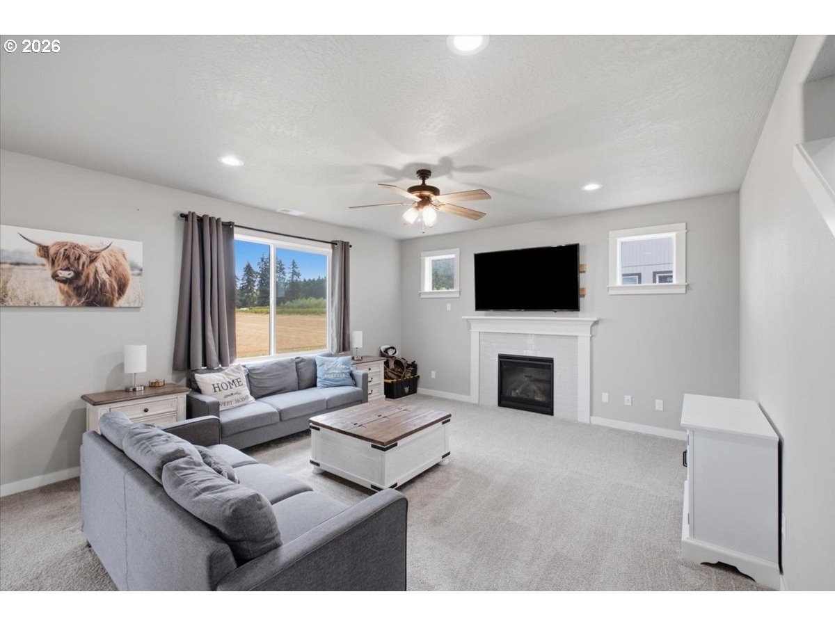 1323 Chukar St Property Photo 7