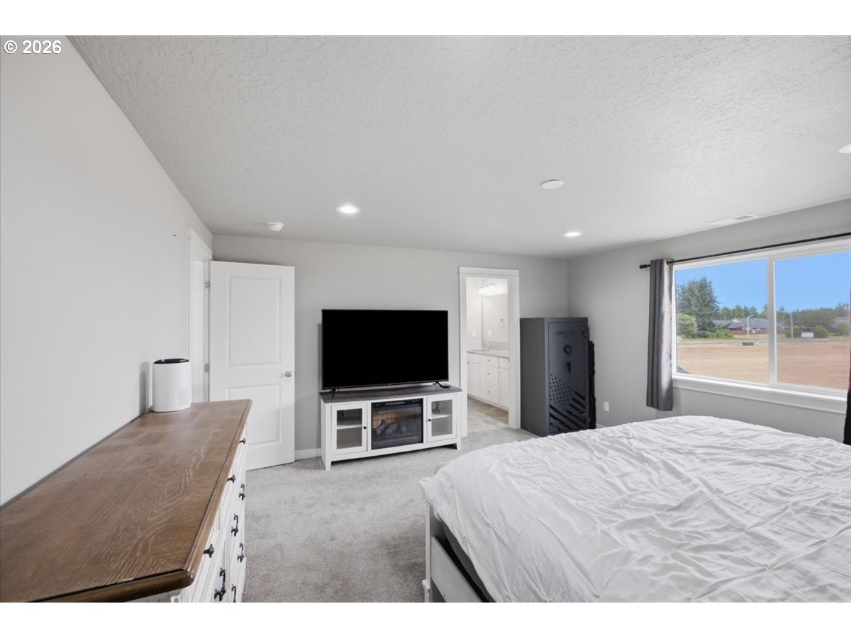 1323 Chukar St Property Photo 24