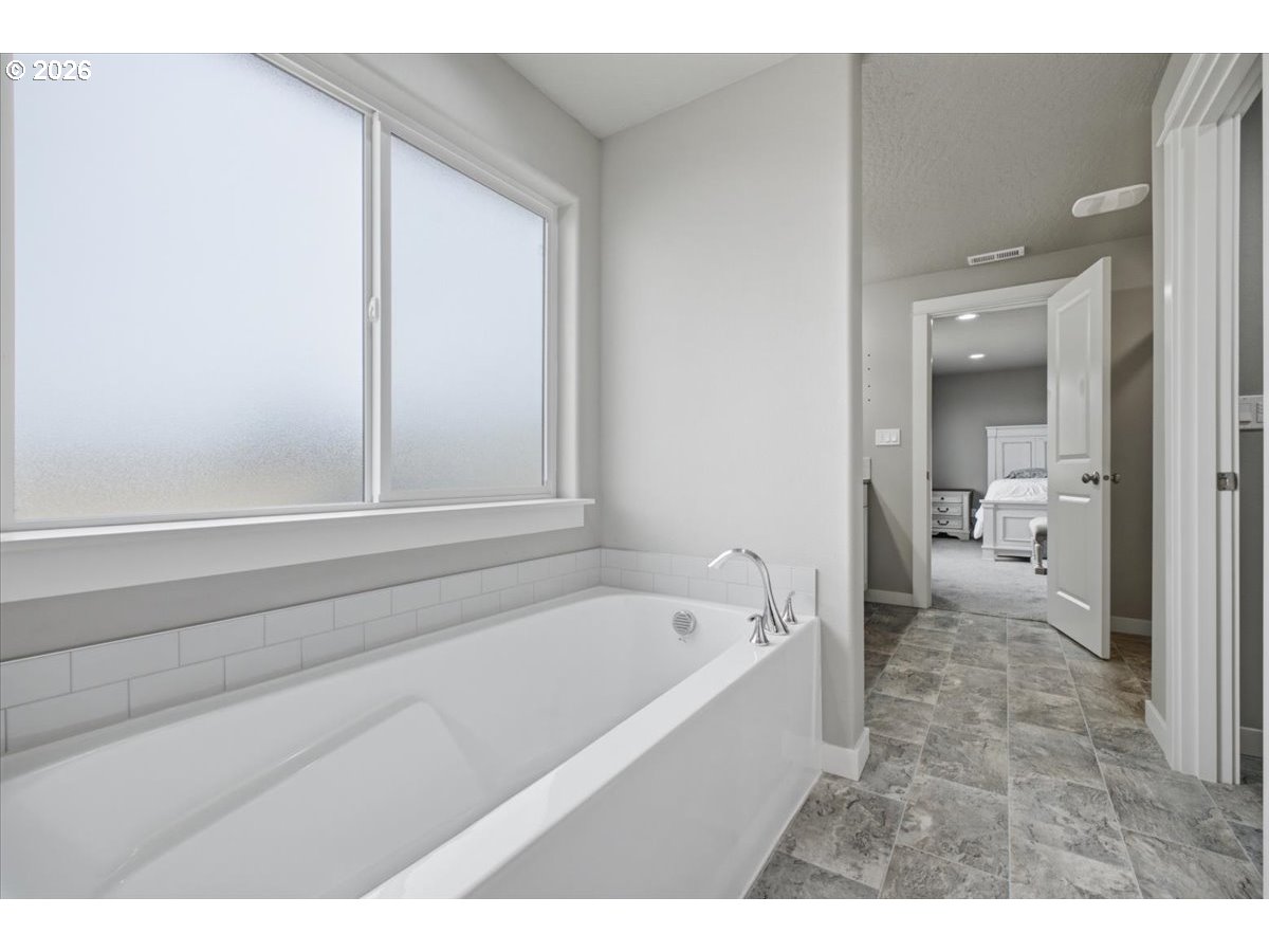 1323 Chukar St Property Photo 28