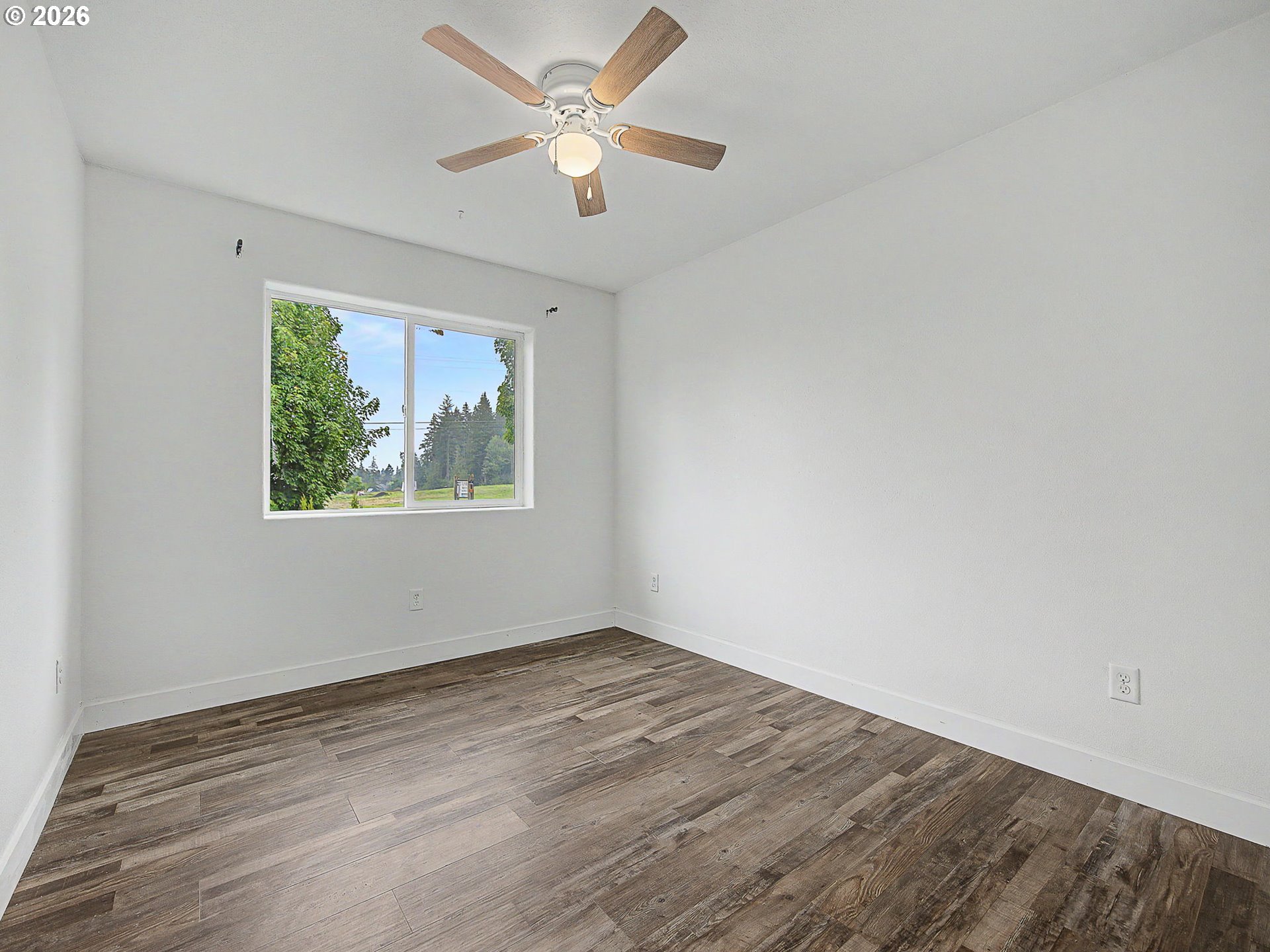37935 Killarney St Property Photo 29