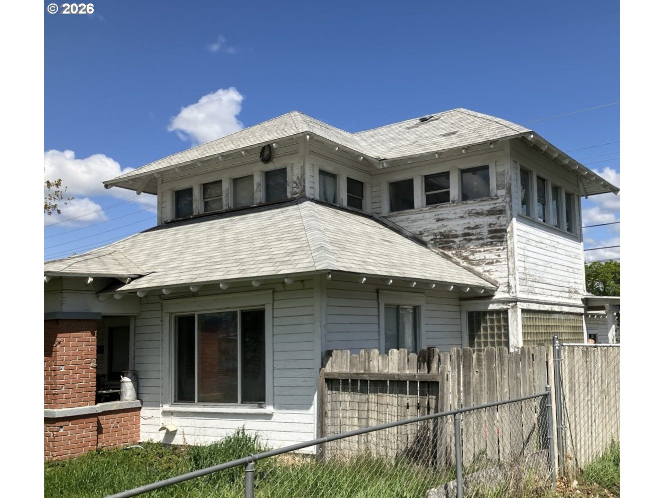 405 S Main St Property Photo 2