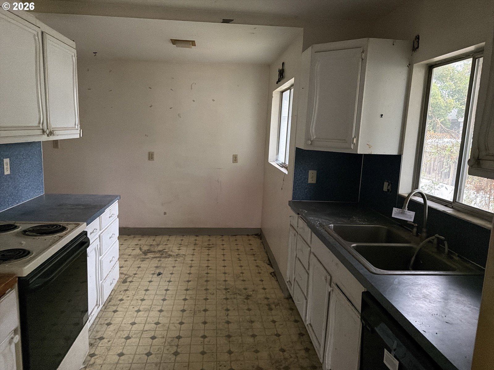 405 S Main St Property Photo 11