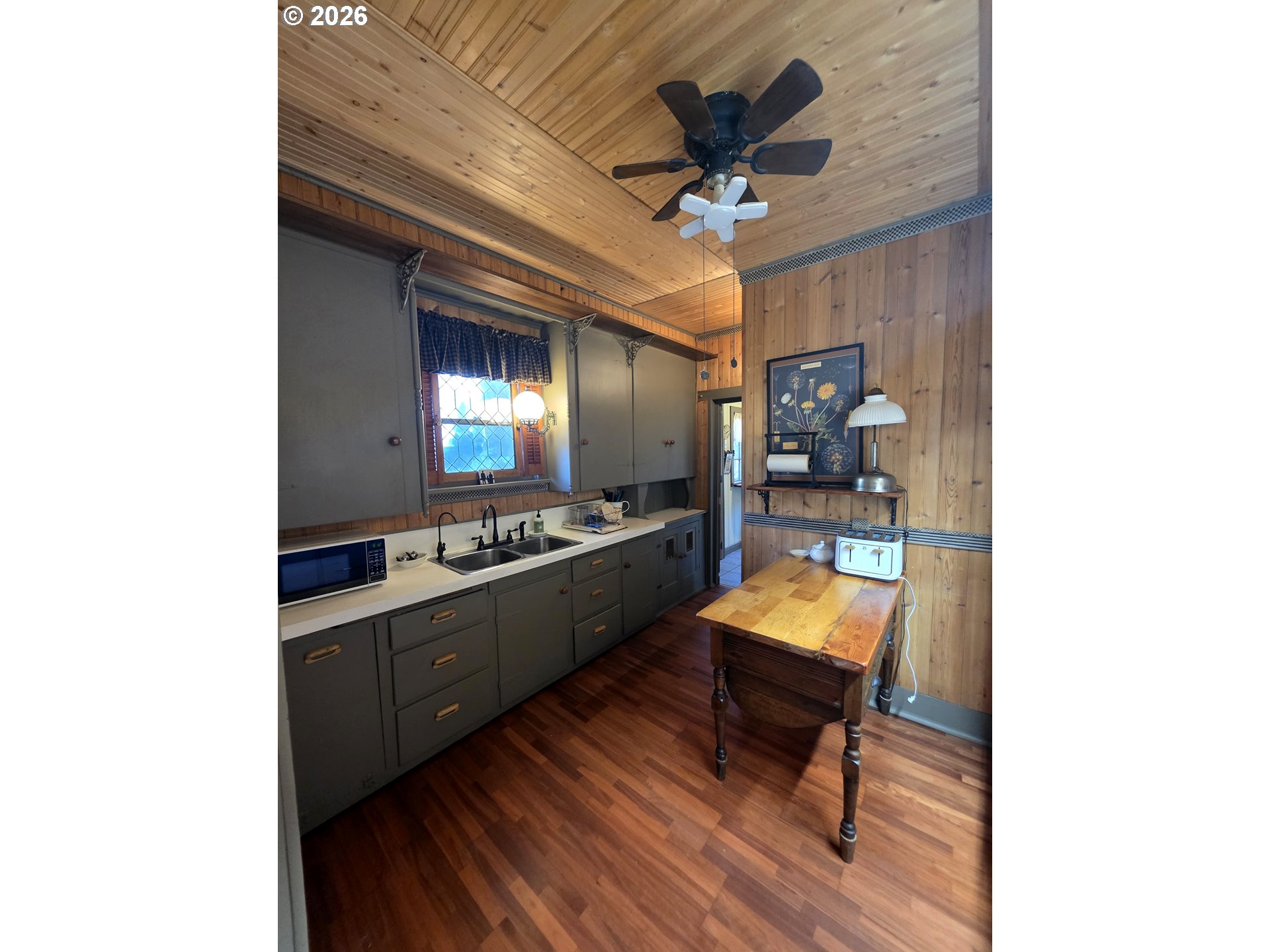 1739 Madison St Property Photo 28