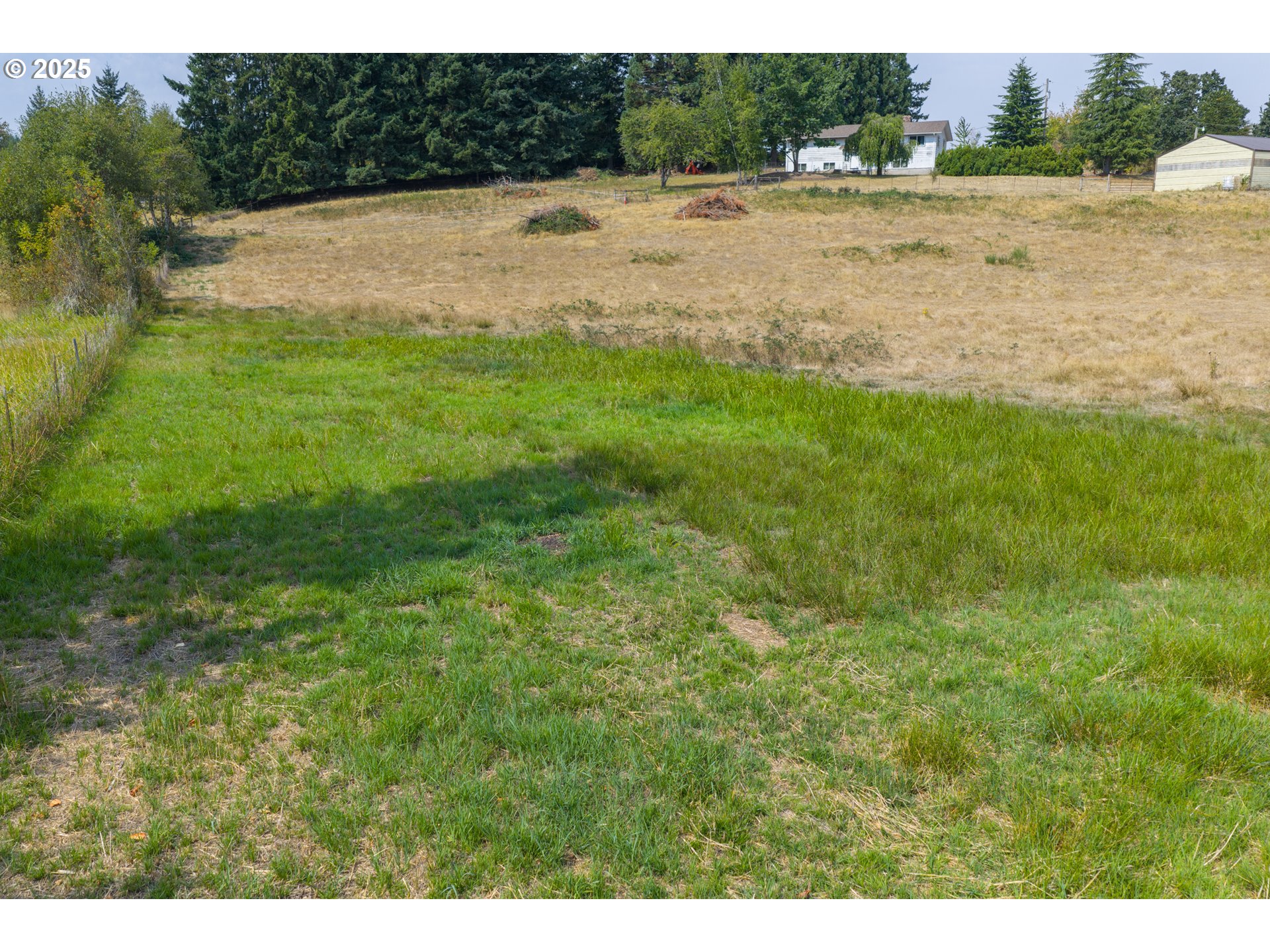 Golf Ln Property Photo 6