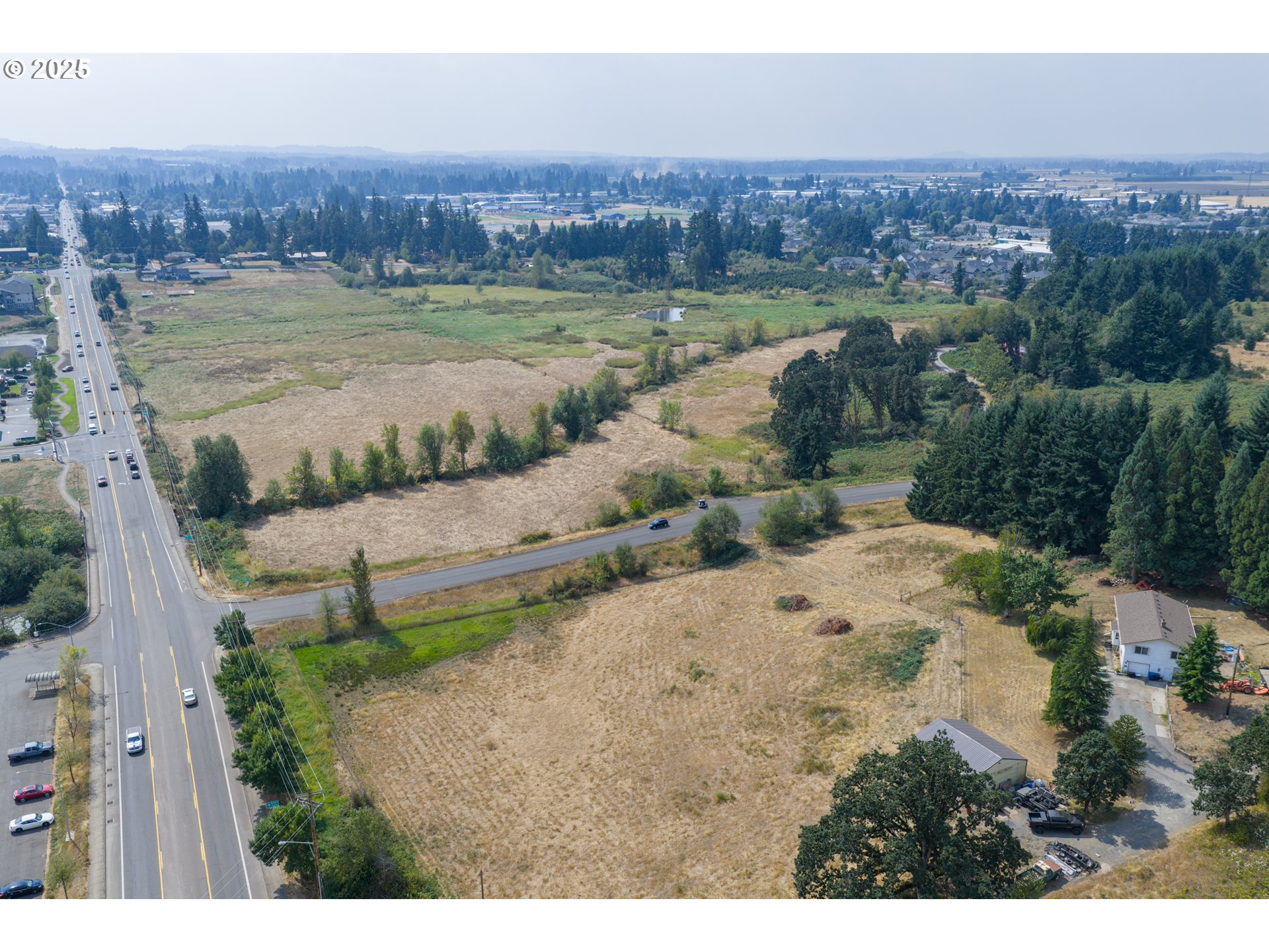 Golf Ln Property Photo 10