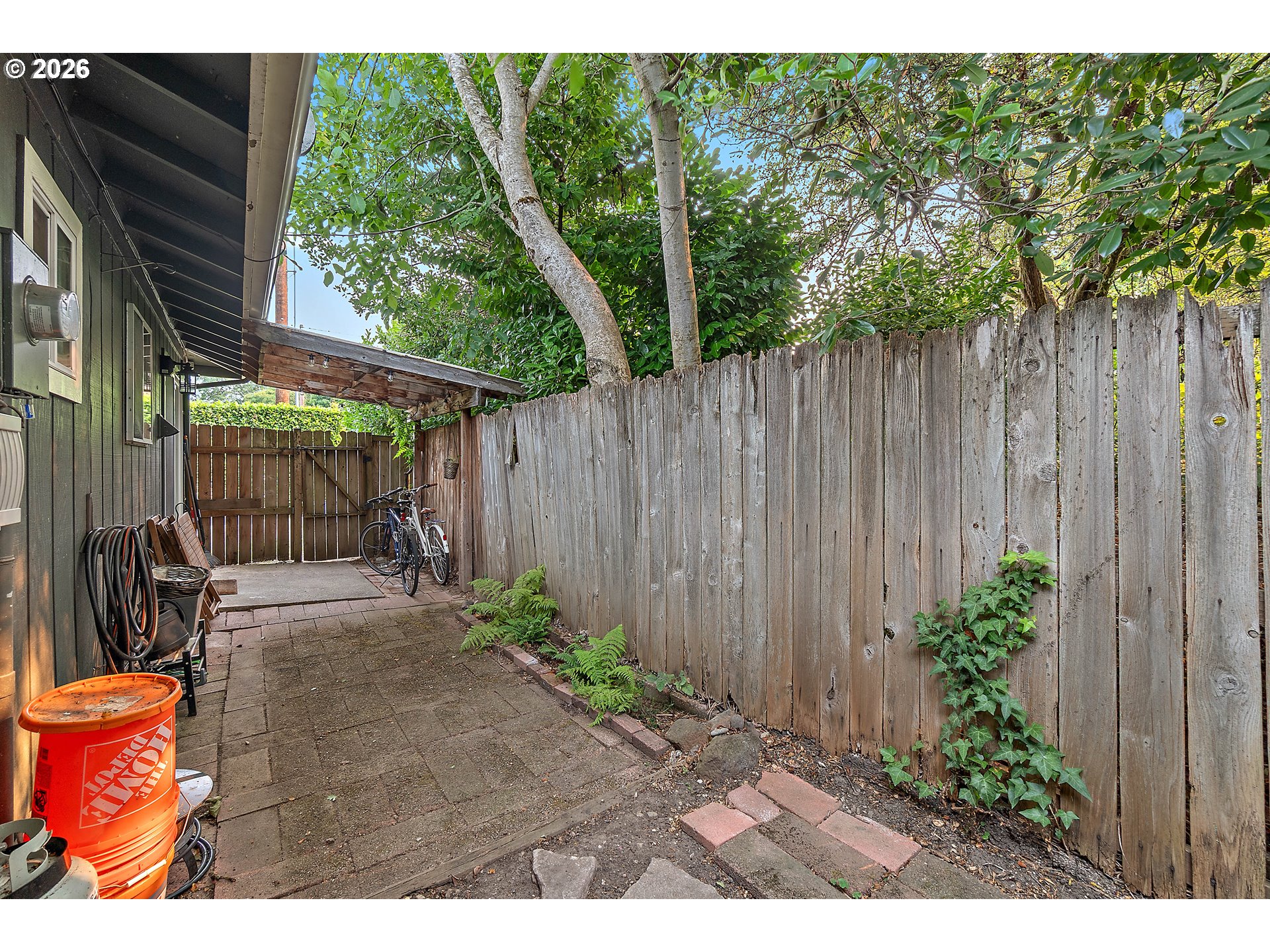 816 Se Nehalem St Property Photo 24