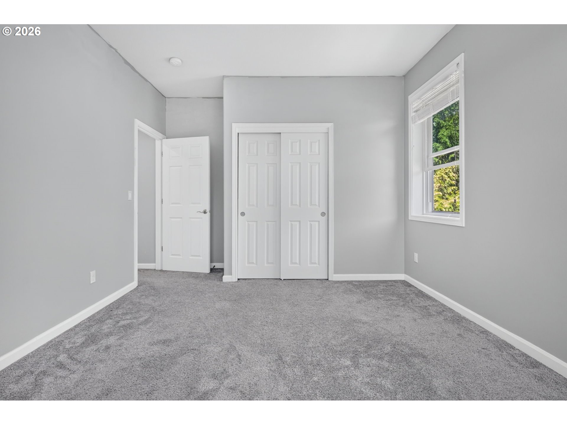 2235 Crestview Dr Property Photo 35