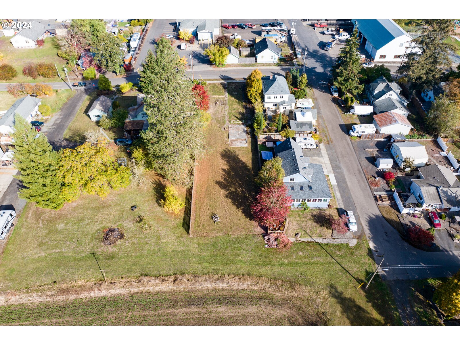 420 W Grant St Property Photo 15
