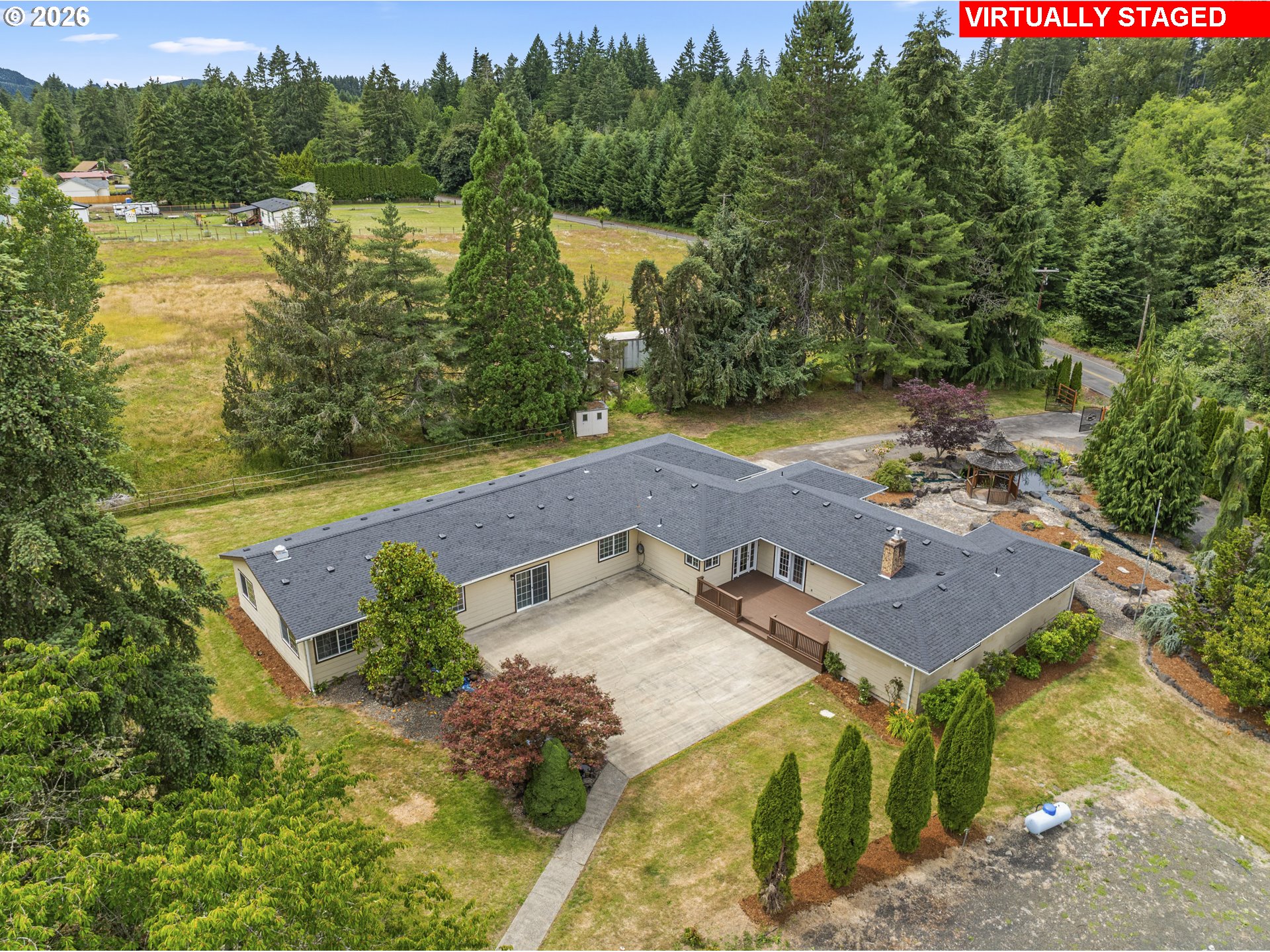 863 Byham Rd Property Photo 4
