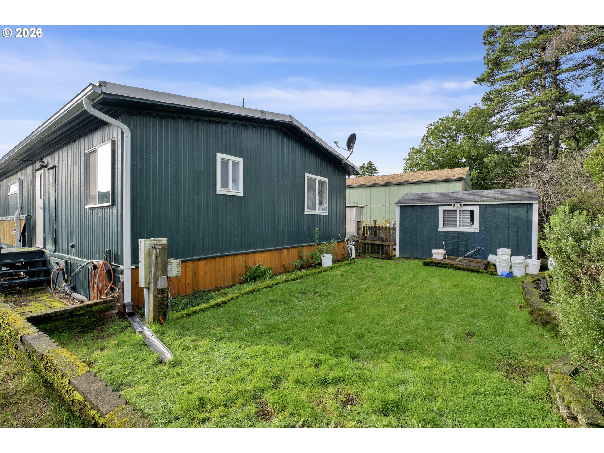 3760 Highway 101 4 Property Photo 4