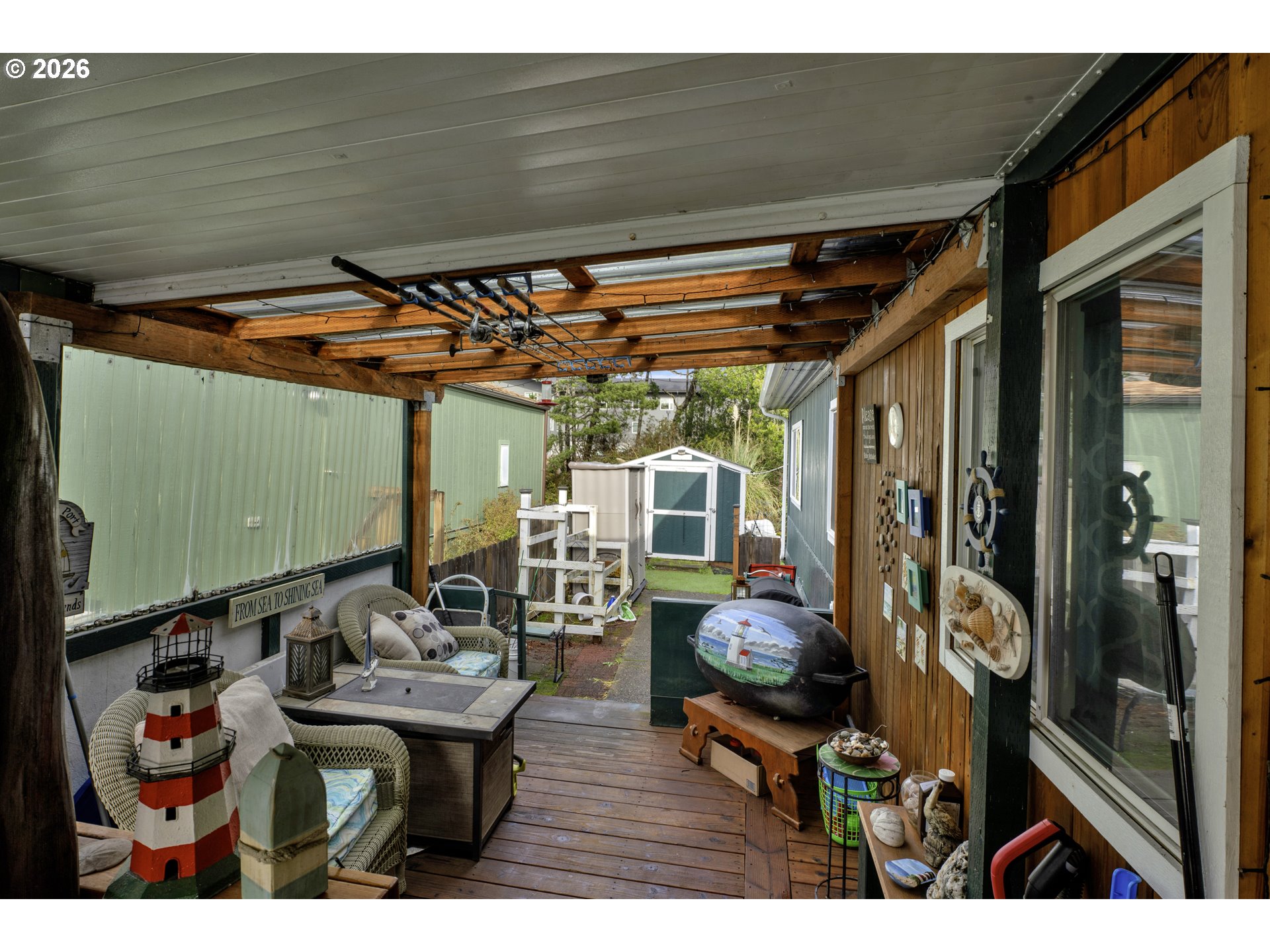 3760 Highway 101 4 Property Photo 6