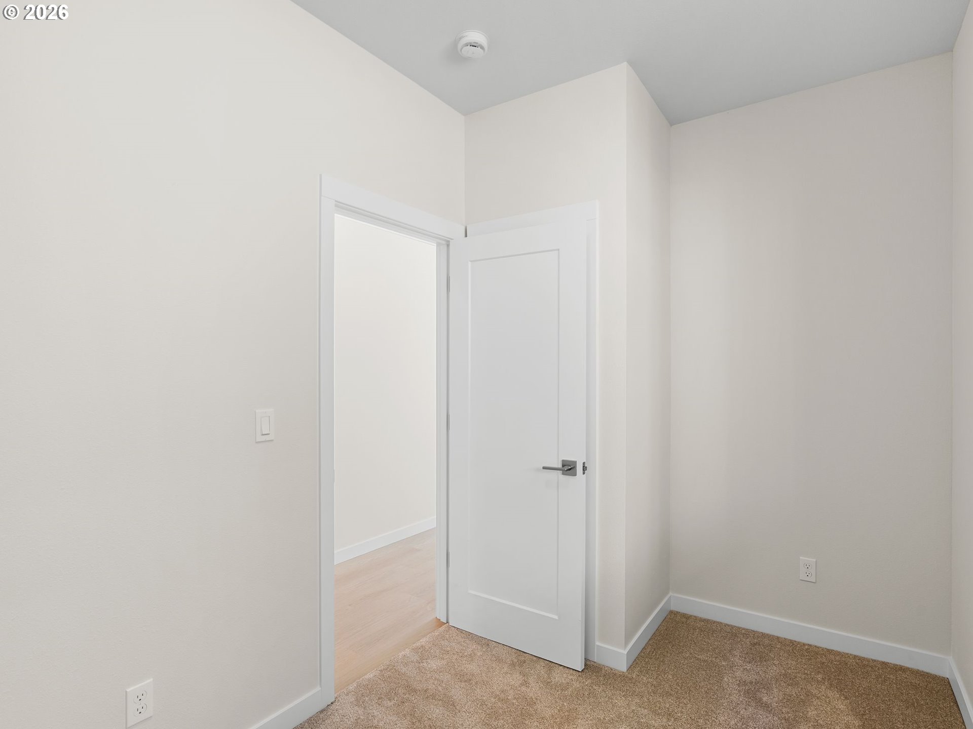 20661 Ne Thompson Ter Property Photo 20
