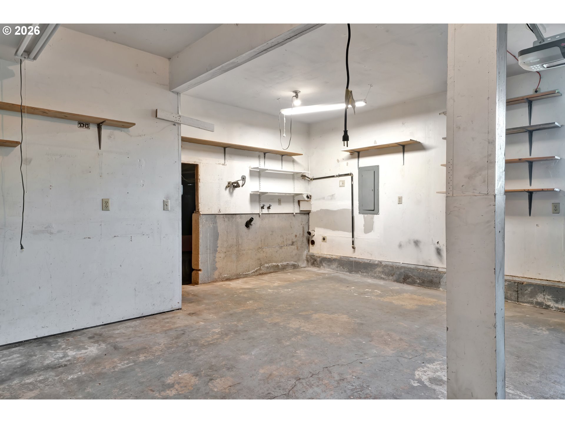 947 S R St Property Photo 45