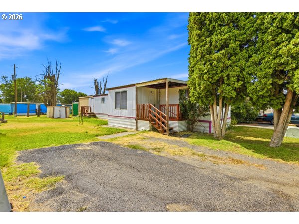 1370 E Hwy 730 Property Photo 1