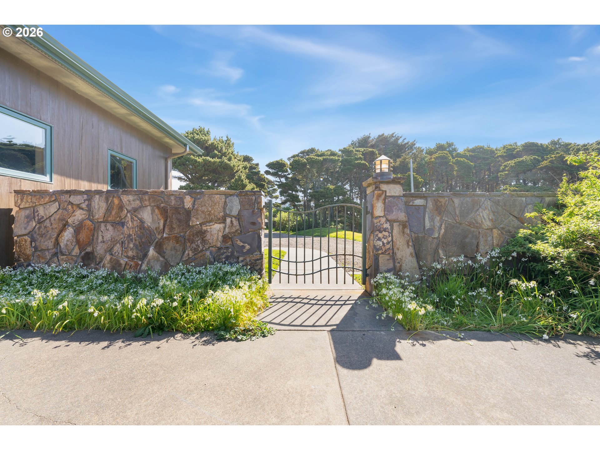 1950 Beach Loop Dr Sw Property Photo 9