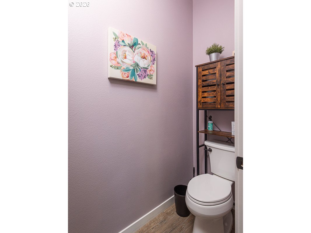 1204 S 28th Ter Property Photo 16
