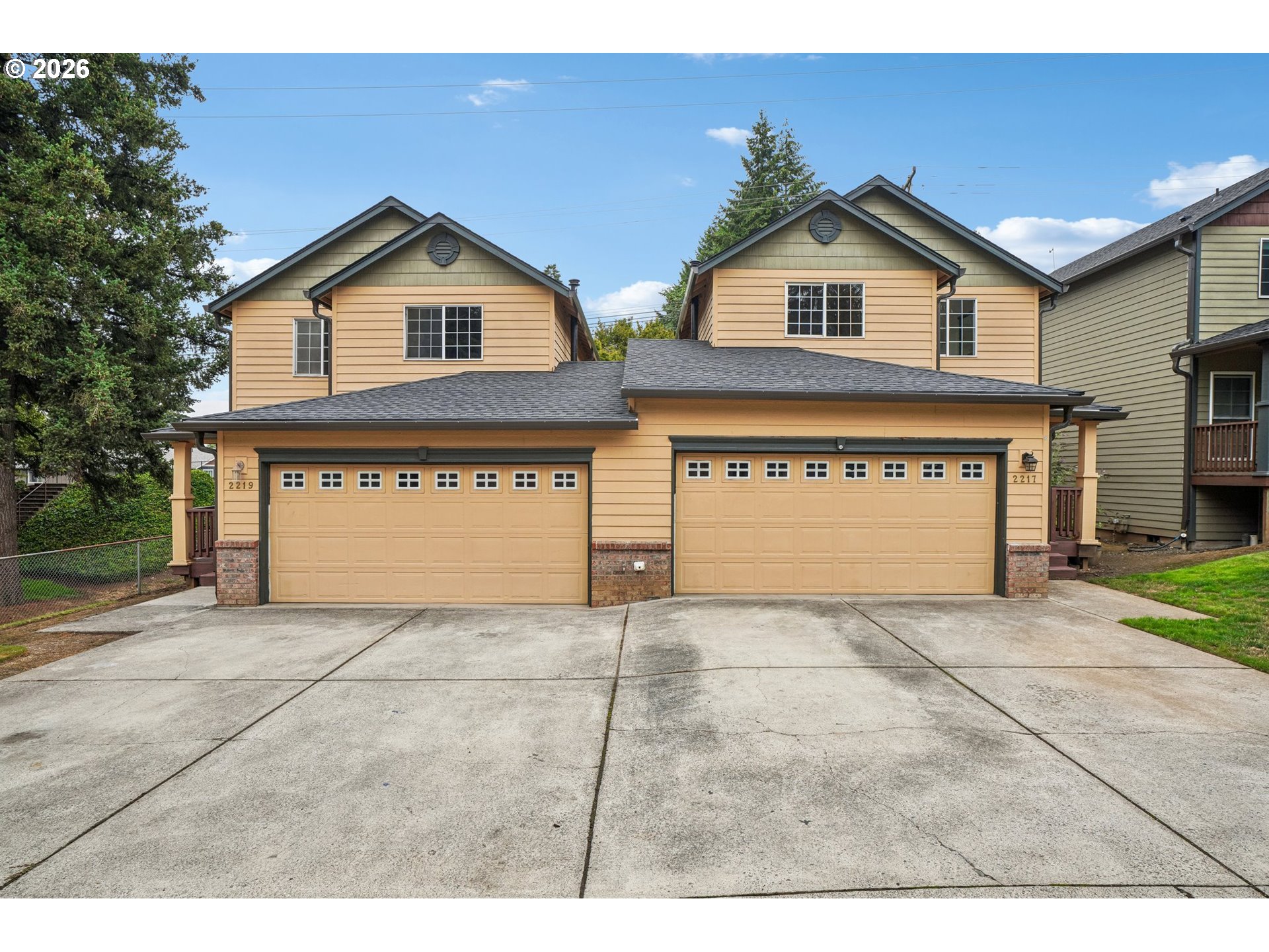 2217 Ne 137th Ct Property Photo 1