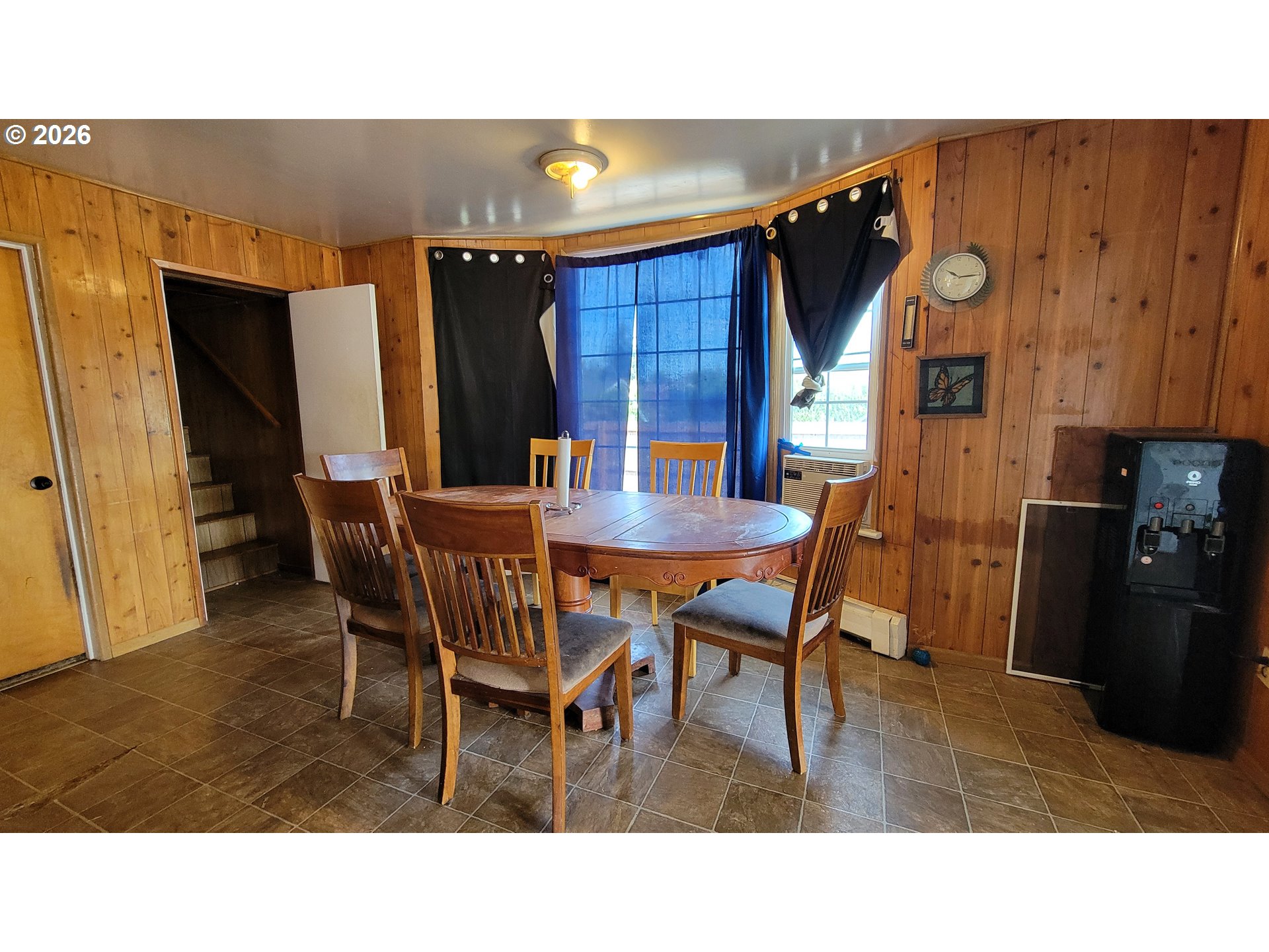 2410 Porter St Property Photo 5