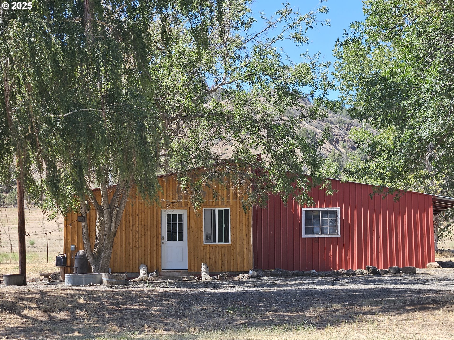 43697 Hwy 402 Property Photo 32