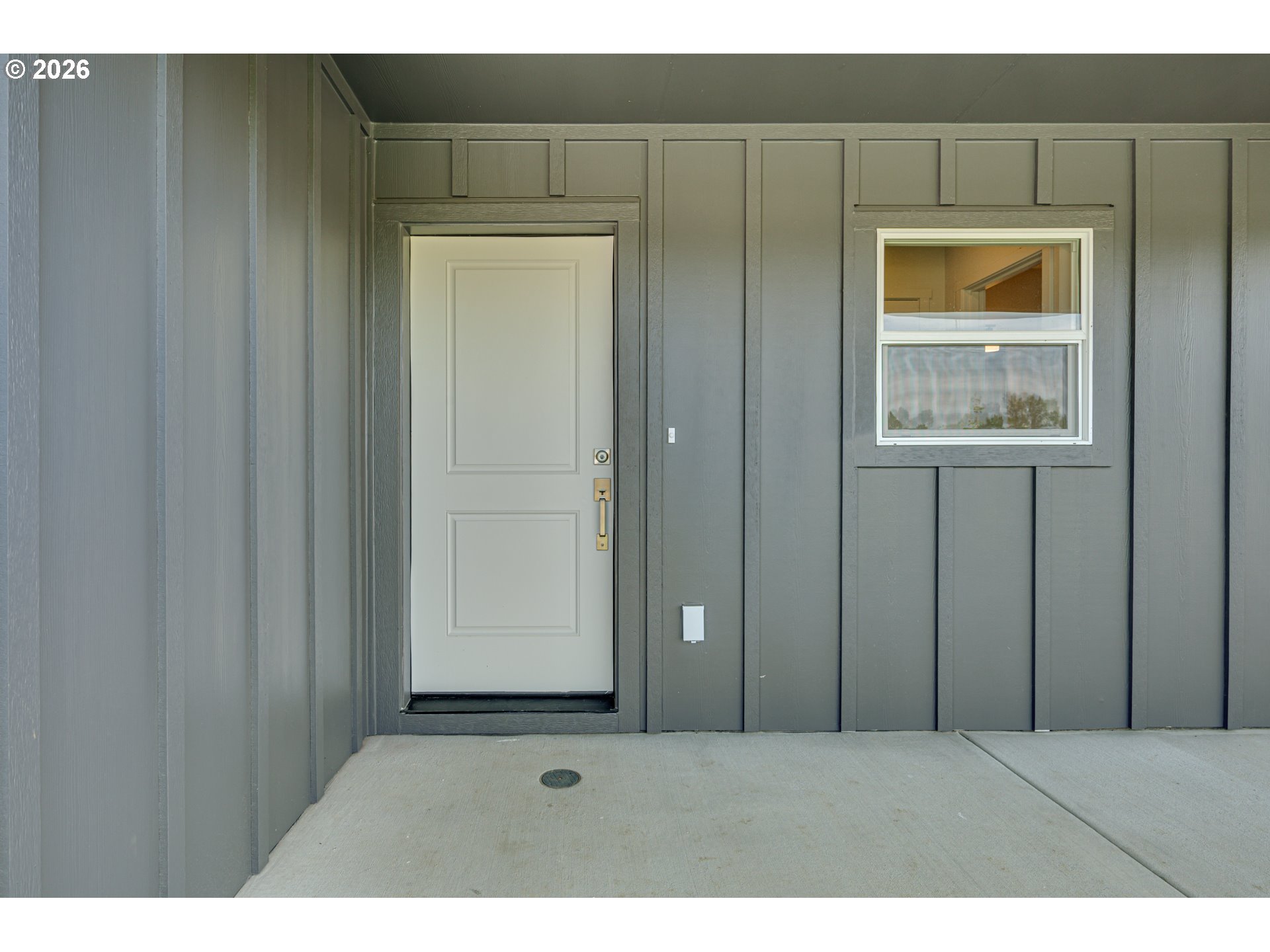 2010 Henderson Way Property Photo 2