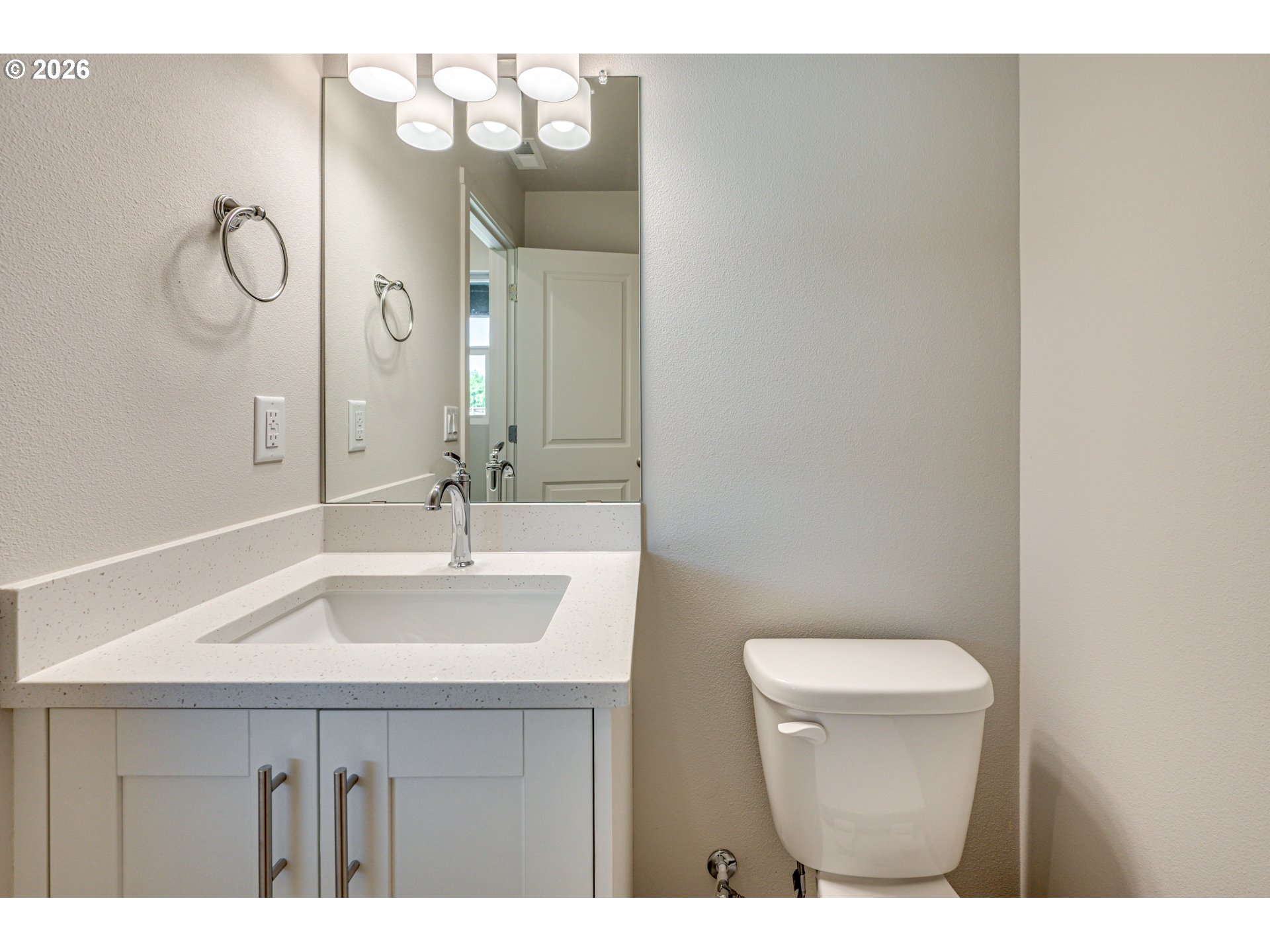 2010 Henderson Way Property Photo 9
