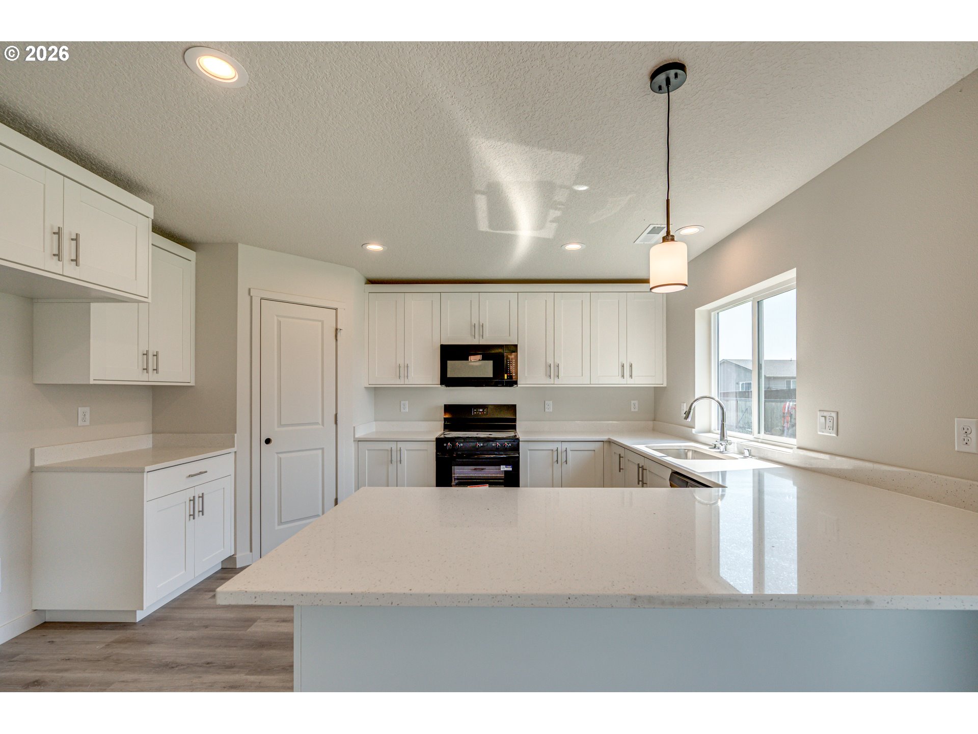 2010 Henderson Way Property Photo 13