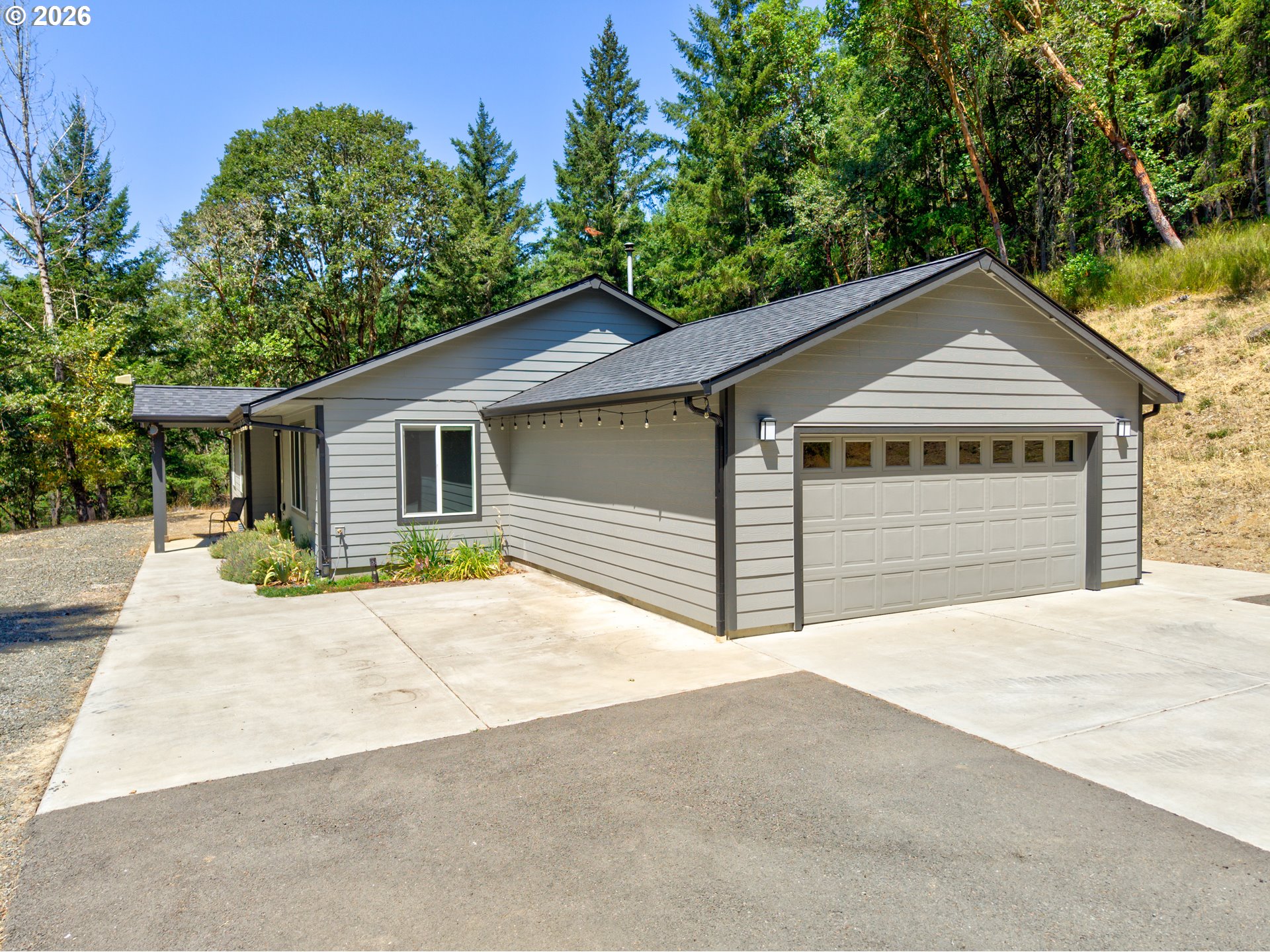 5655 Highway 138 Property Photo 1