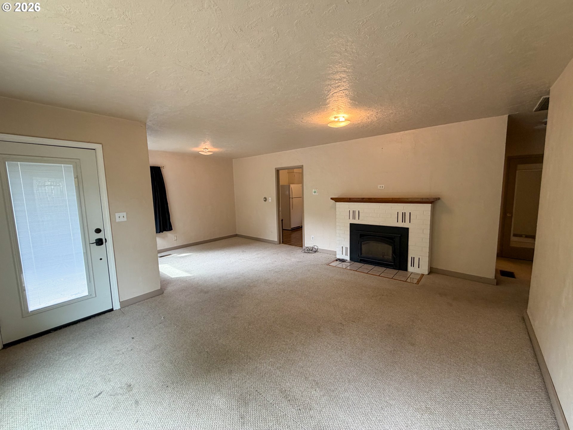 738 W Union St Property Photo 2