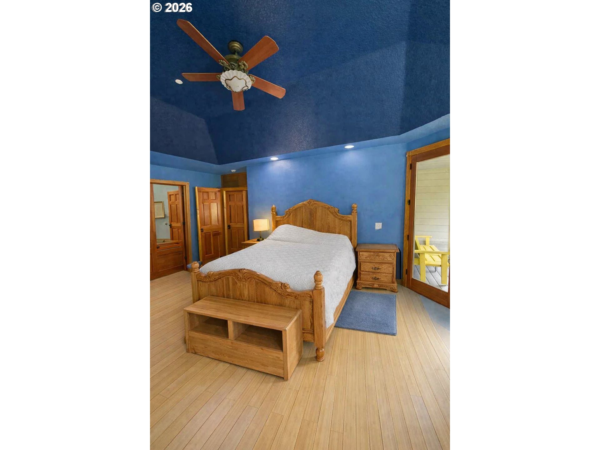 18525 Ne Buncombe Hollow Rd Property Photo 14