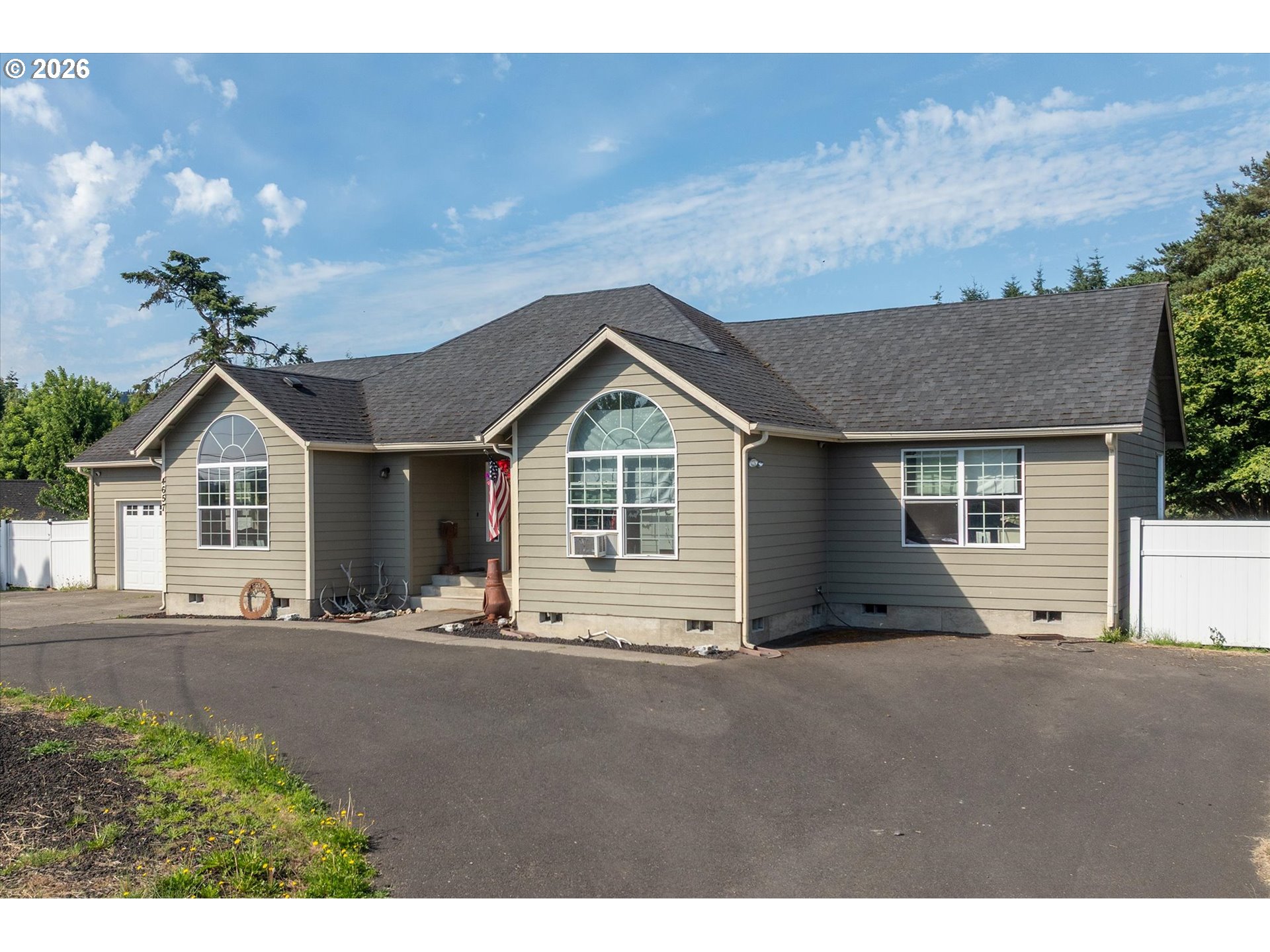 4657 Ohio St Property Photo 3