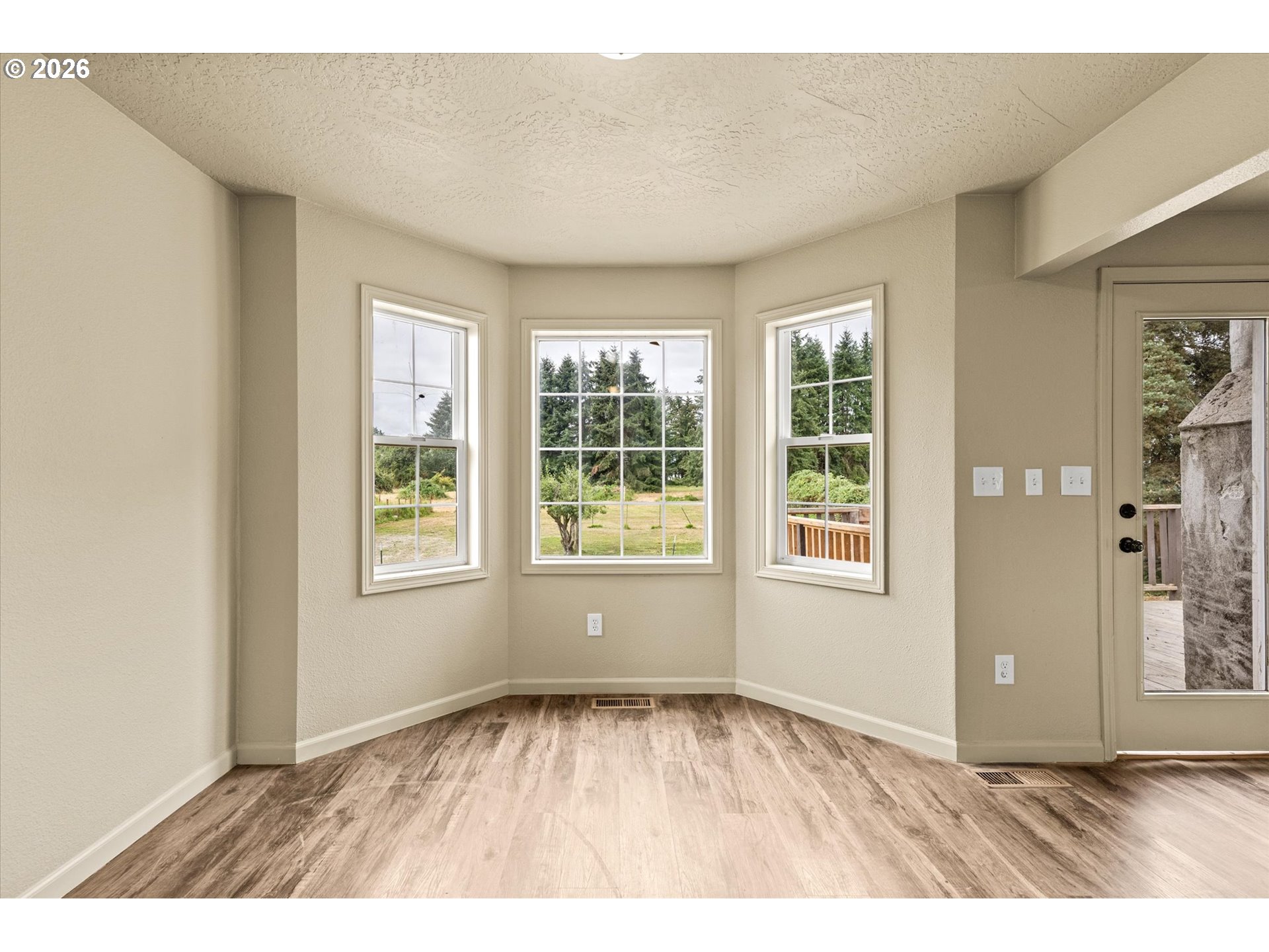 4657 Ohio St Property Photo 12
