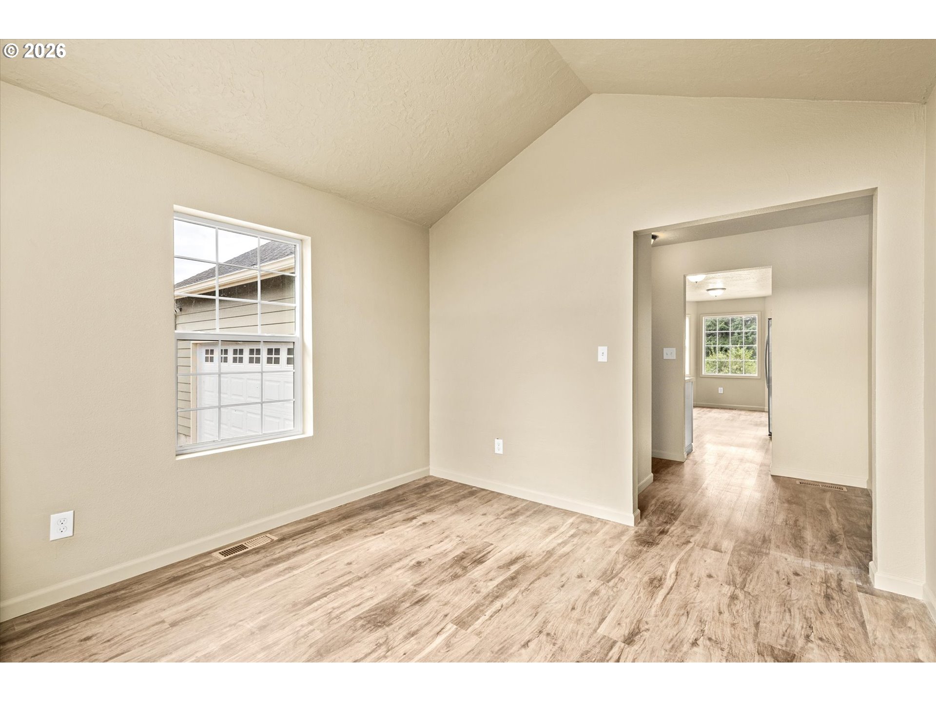 4657 Ohio St Property Photo 17