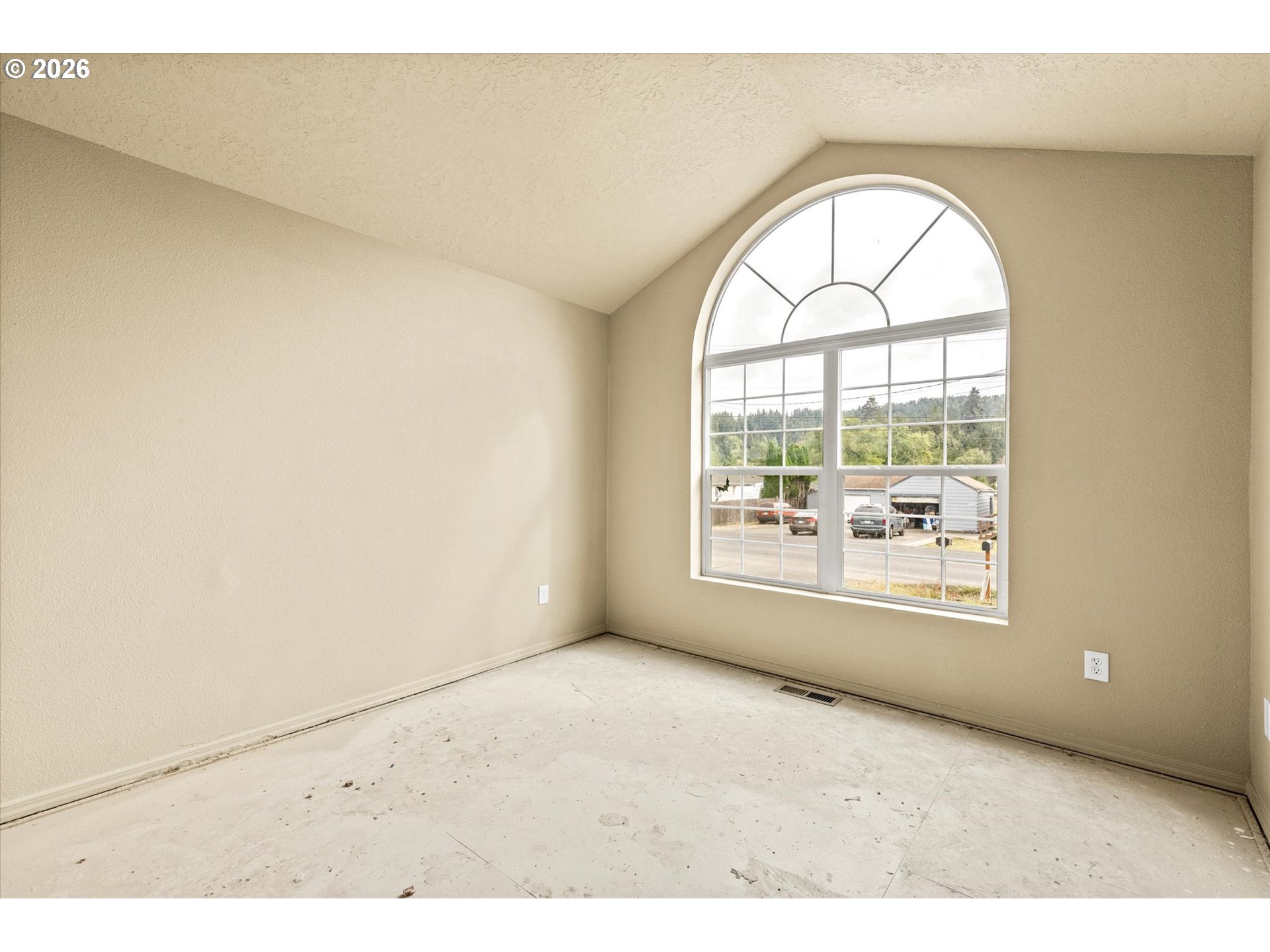 4657 Ohio St Property Photo 18