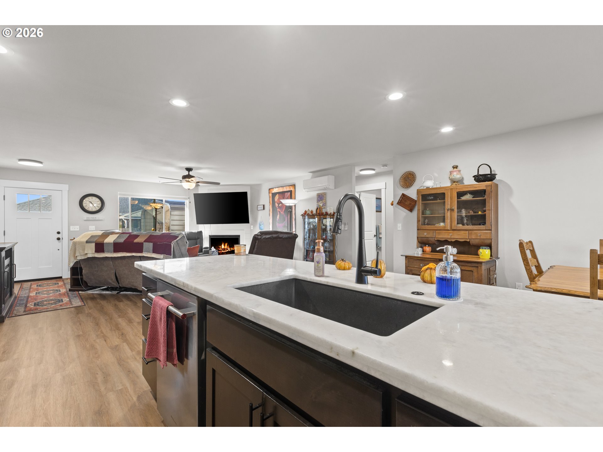 669 Nw T St Property Photo 18