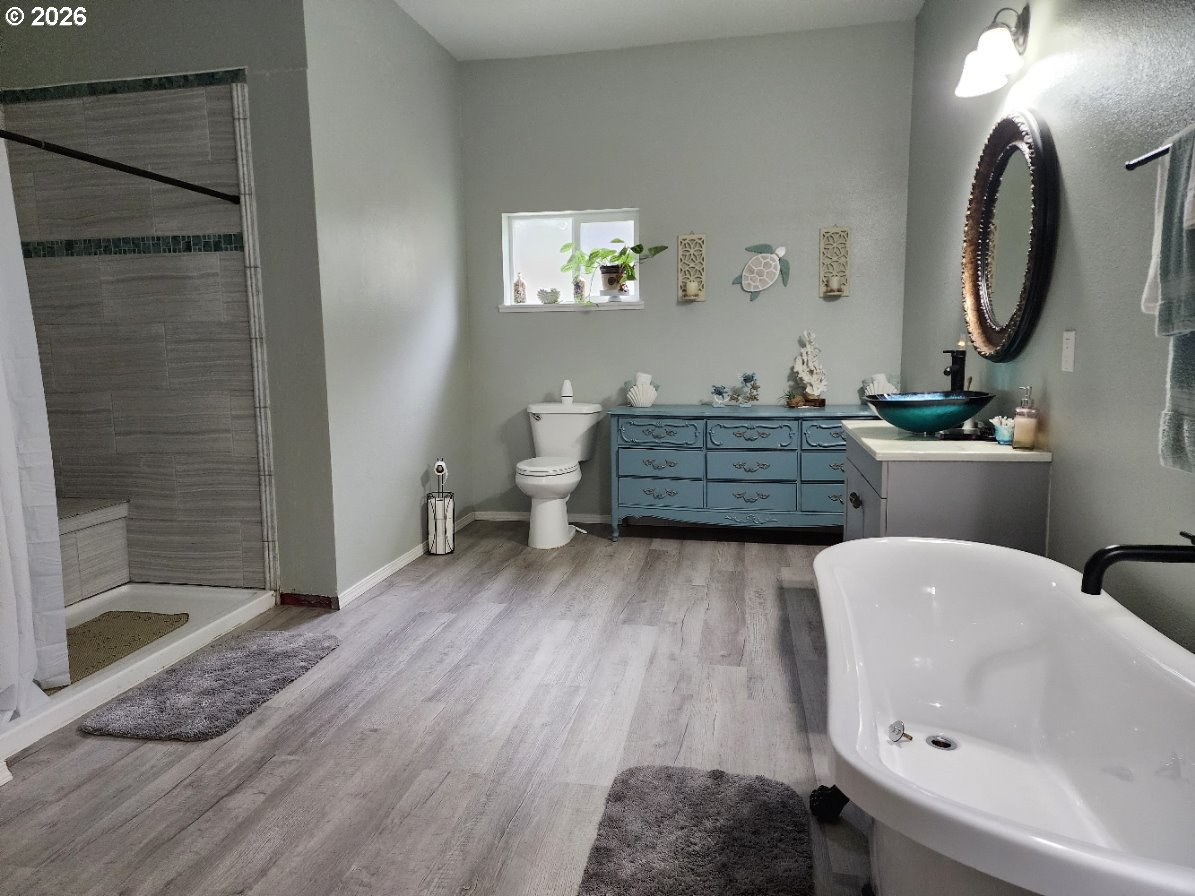42793 Kreiger Ln Property Photo 15