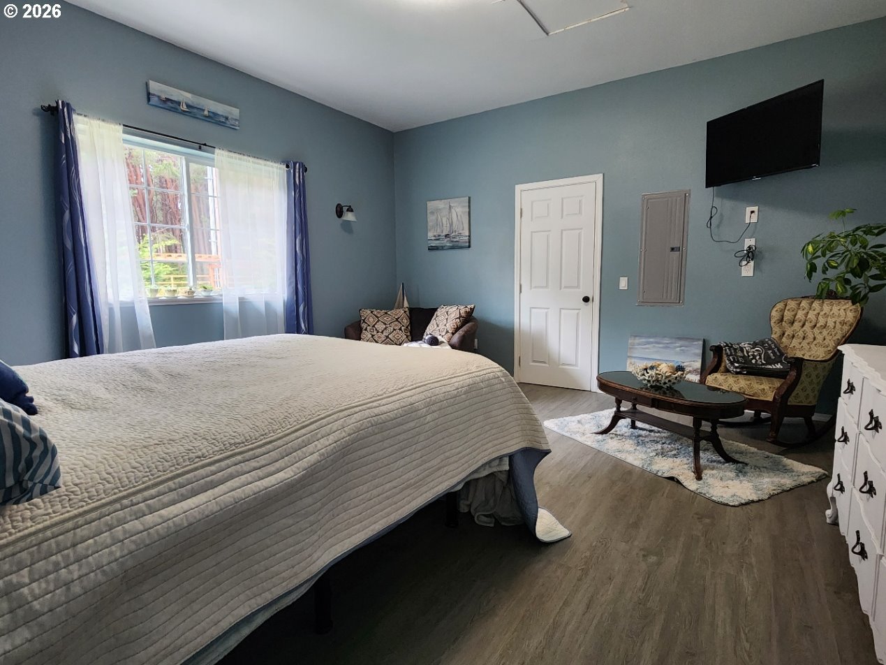 42793 Kreiger Ln Property Photo 17