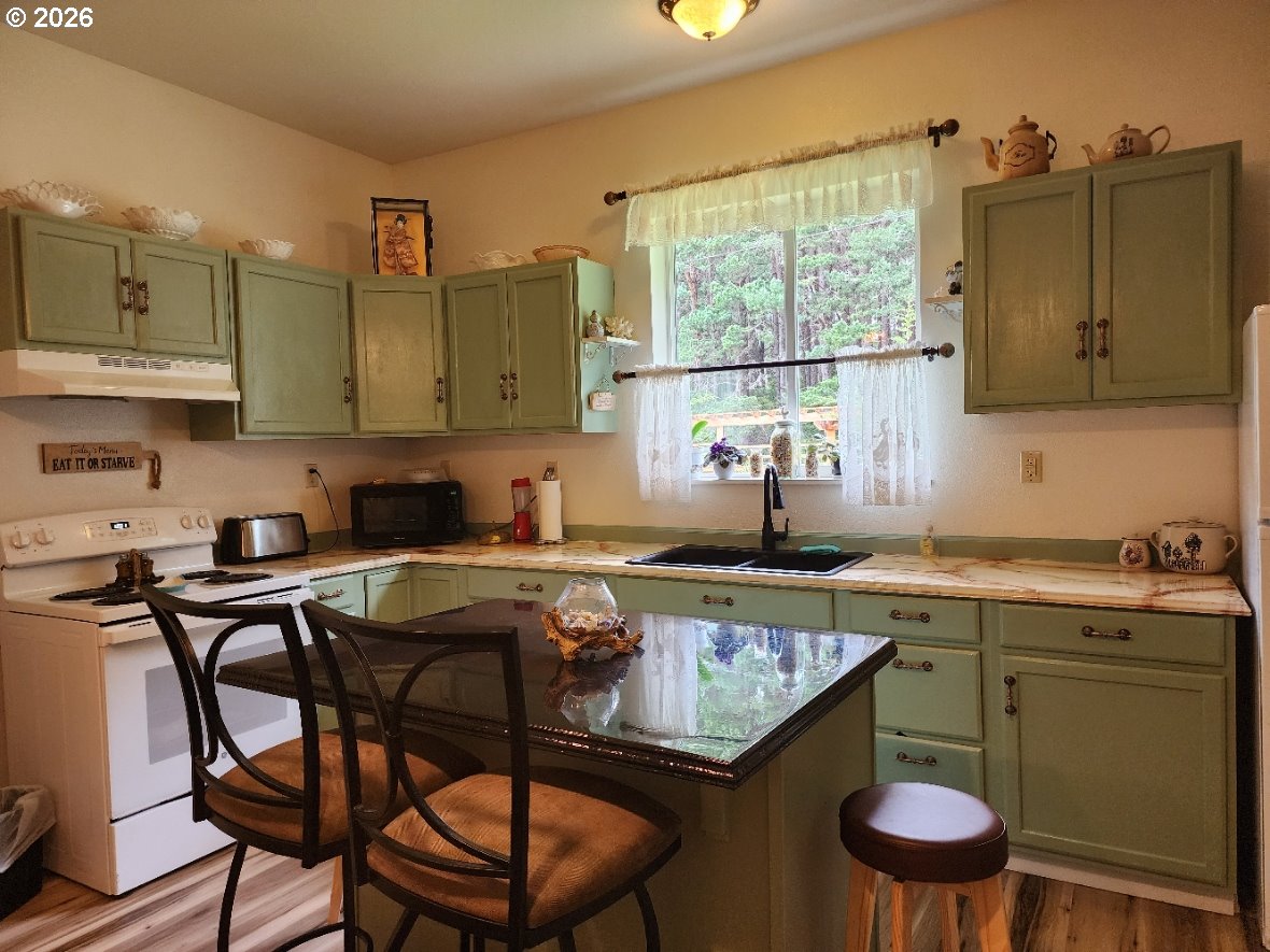 42793 Kreiger Ln Property Photo 29