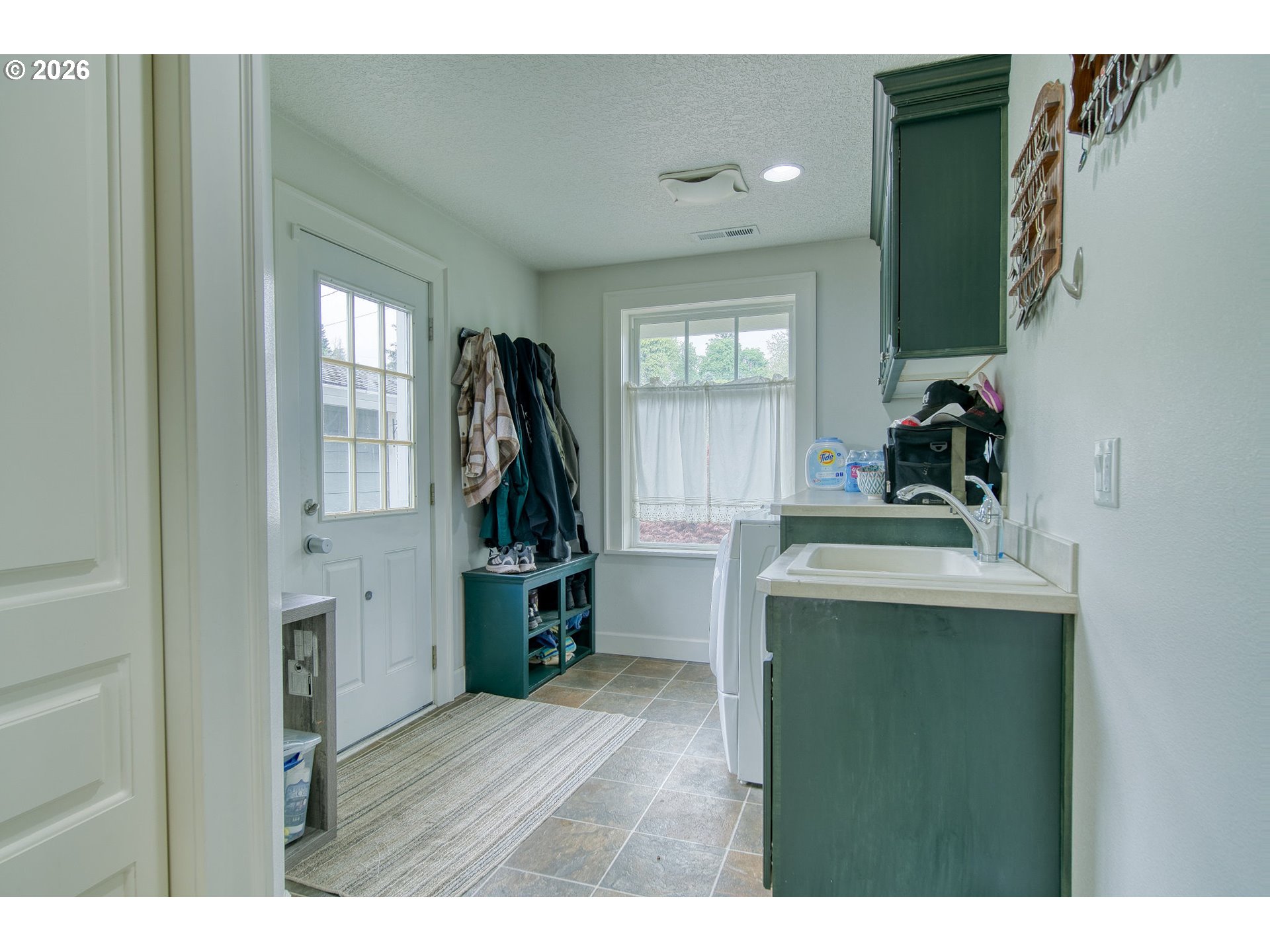 35432 Spence St Property Photo 32