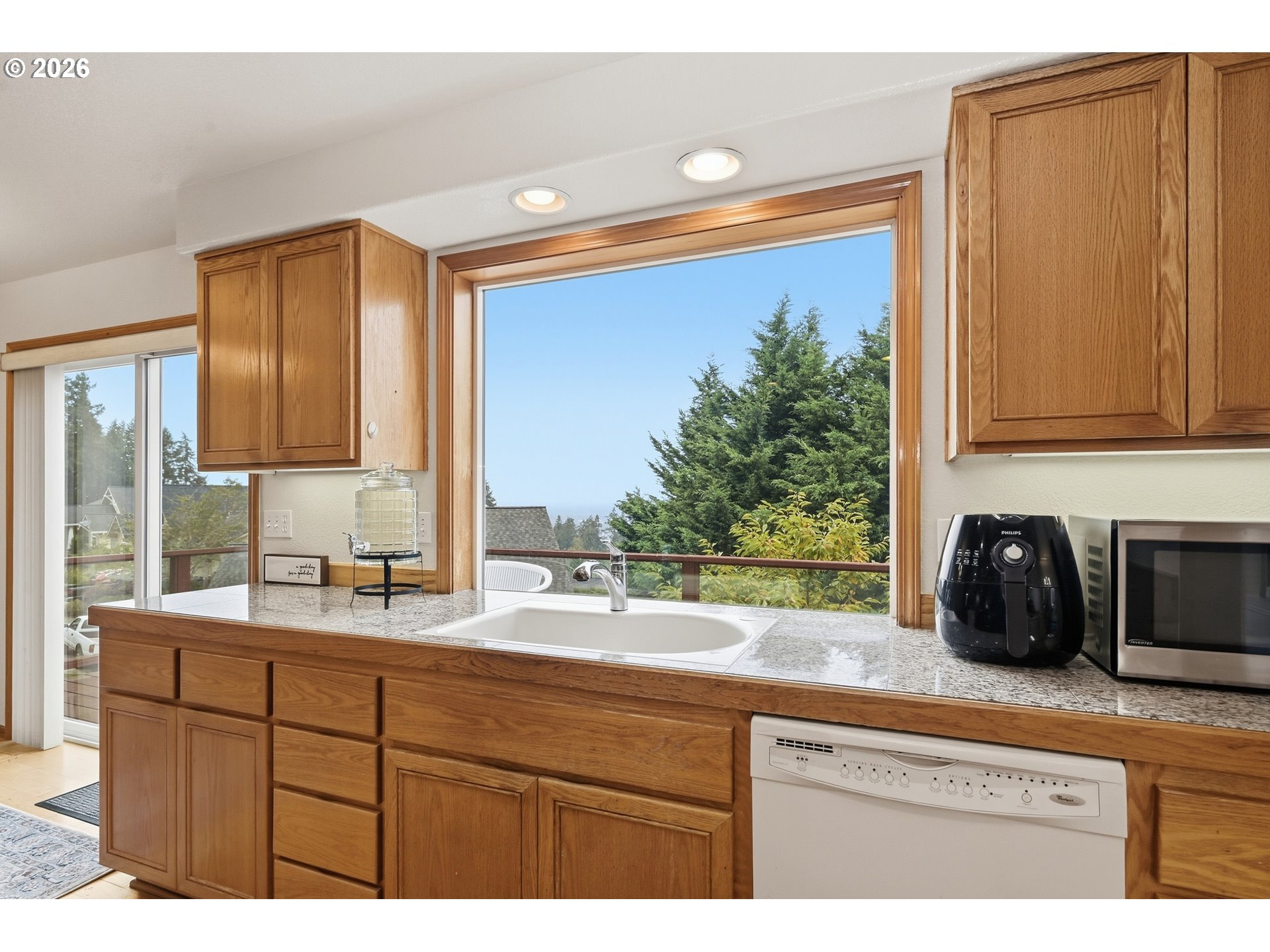 3362 Bentley Ave Property Photo 15