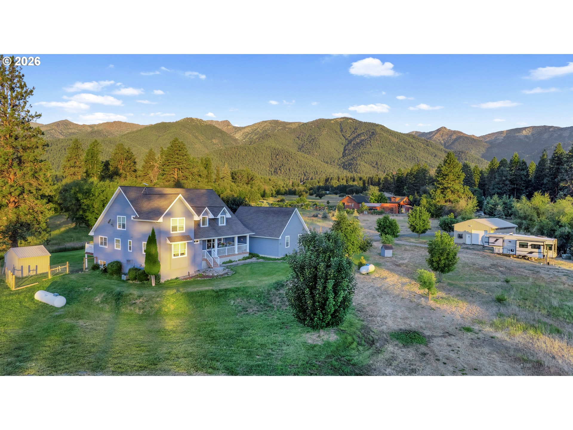 15050 Pine Creek Ln Property Photo 2